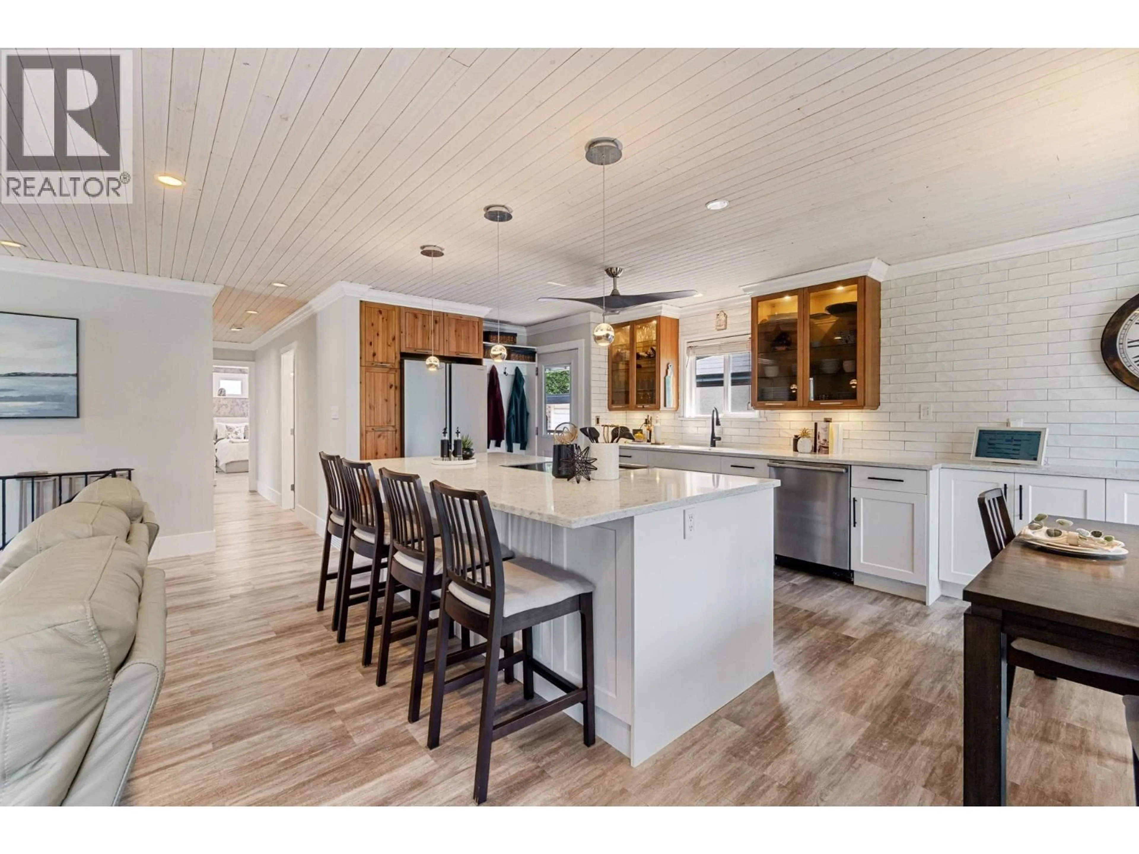 Open concept kitchen, unknown for 1558 SHAUGHNESSY STREET, Port Coquitlam British Columbia V3C6M4