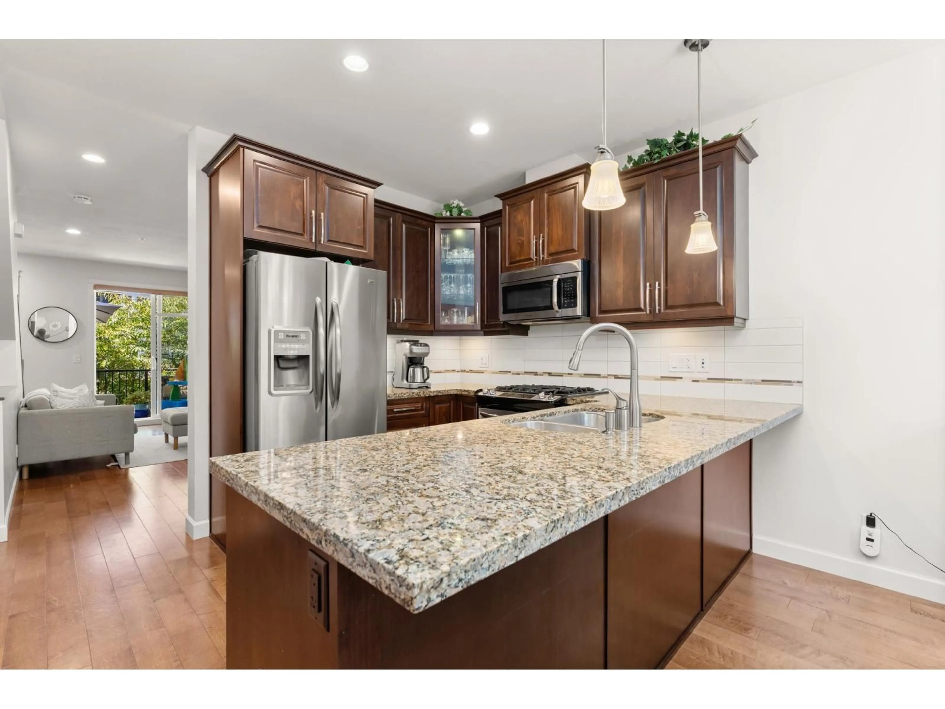 Open concept kitchen, unknown for 93 - 8068 207, Langley British Columbia V2Y0M9