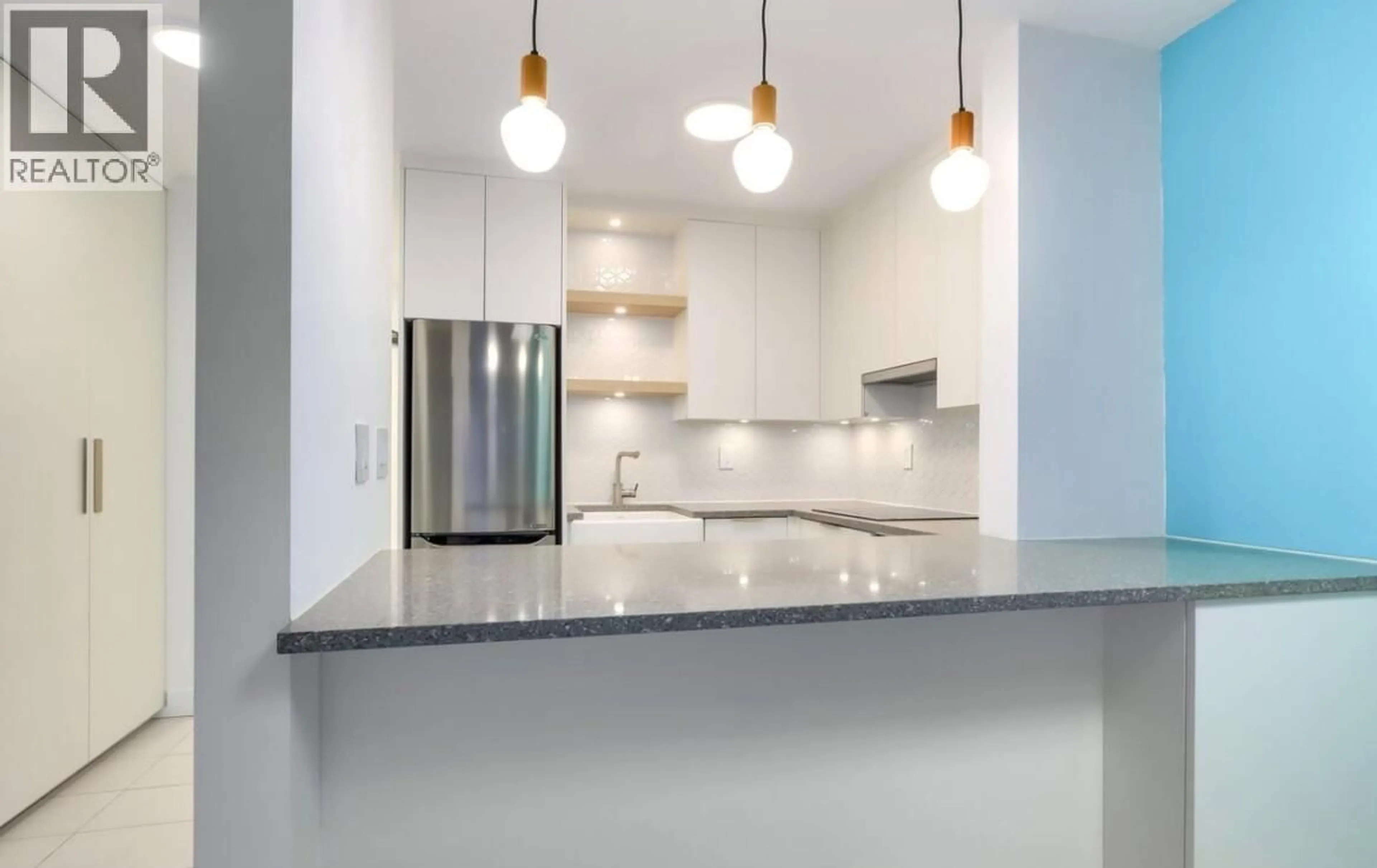 Contemporary kitchen, unknown for 303 - 1545 2ND AVENUE, Vancouver British Columbia V5N1C8