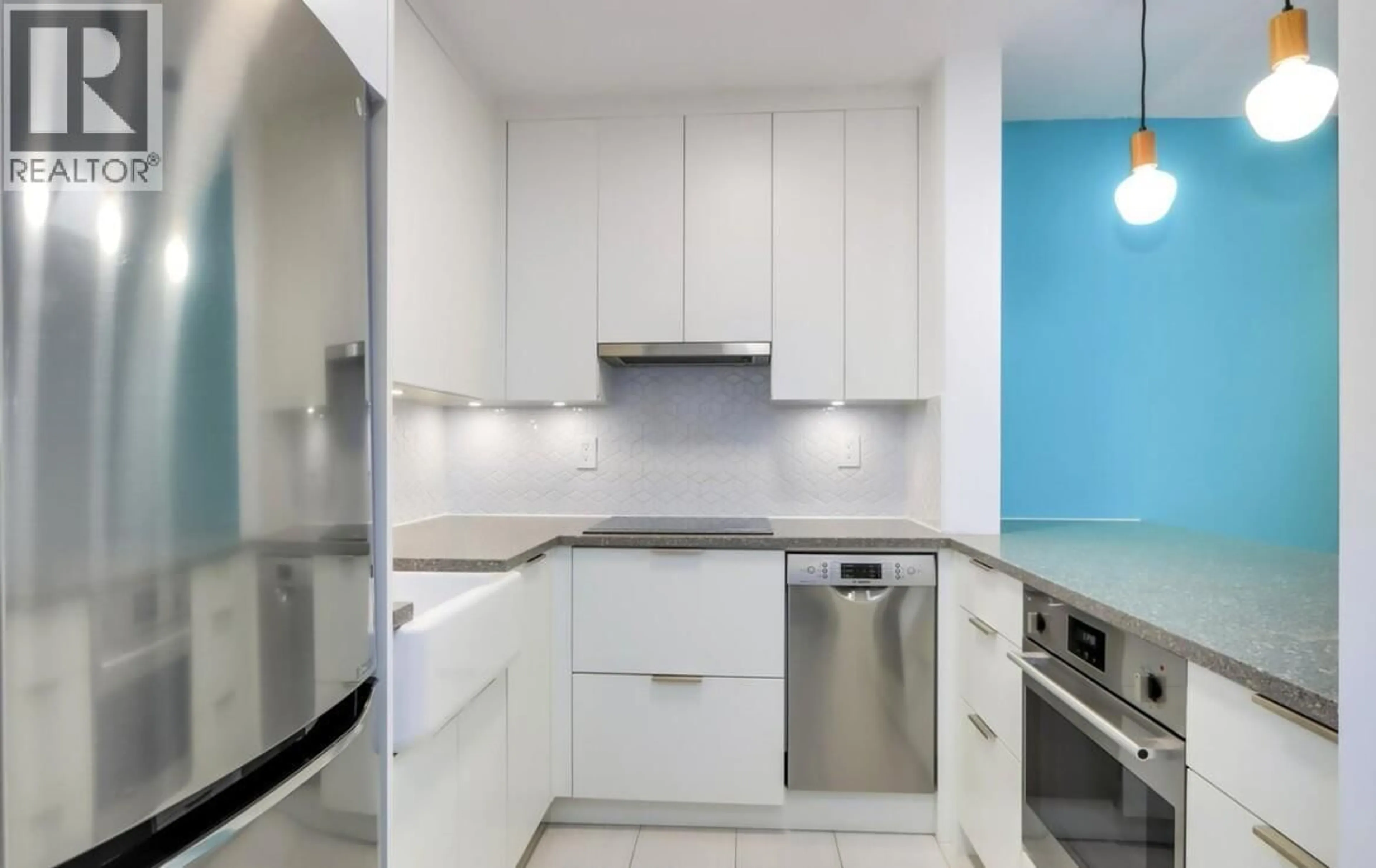 Standard kitchen, ceramic/tile floor for 303 - 1545 2ND AVENUE, Vancouver British Columbia V5N1C8
