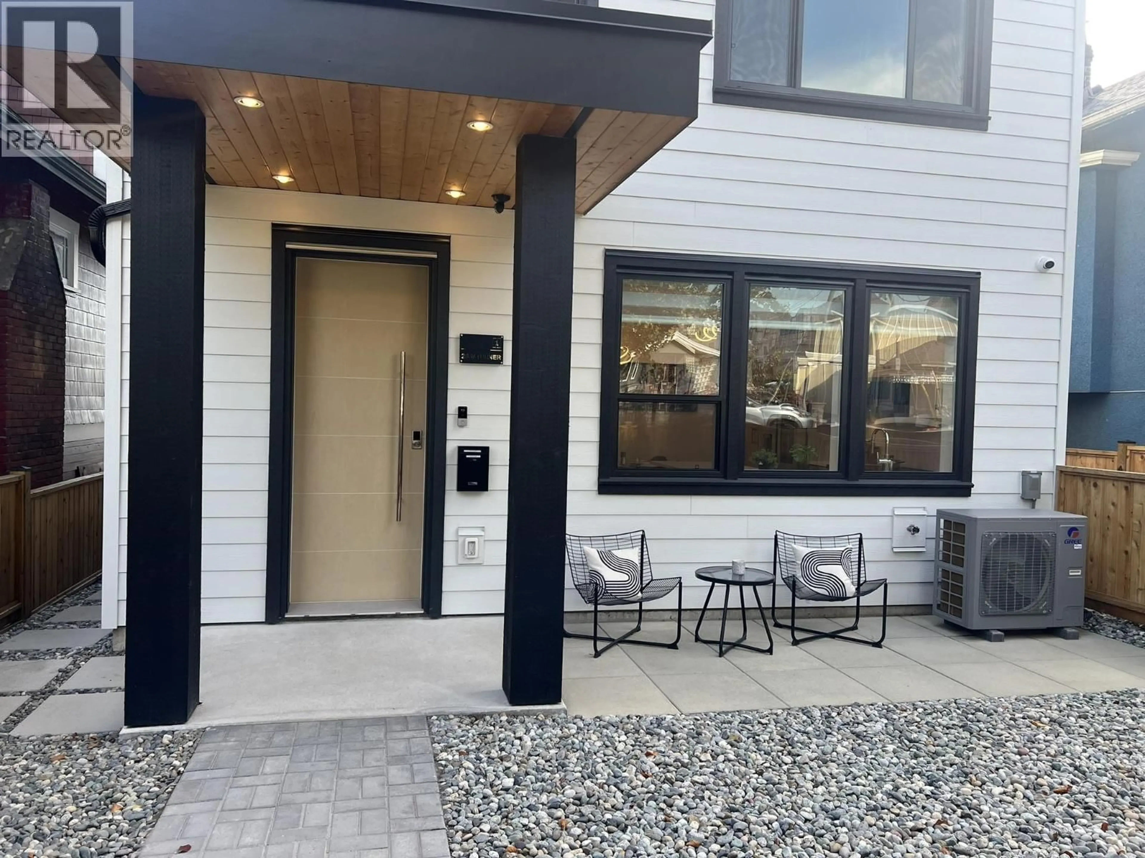 Unknown for 1 - 2838 TURNER STREET, Vancouver British Columbia V5K2G5