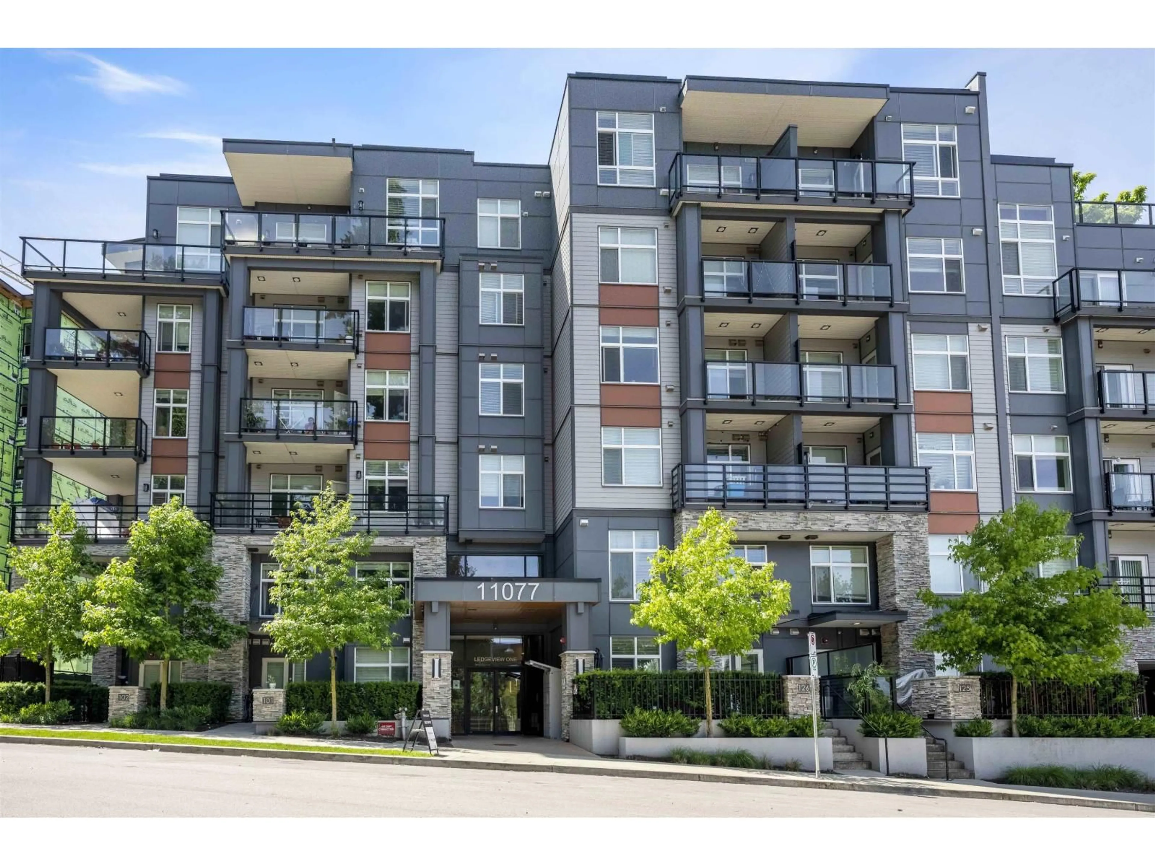 Unknown for 402 - 11077 RAVINE, Surrey British Columbia V3T5S2