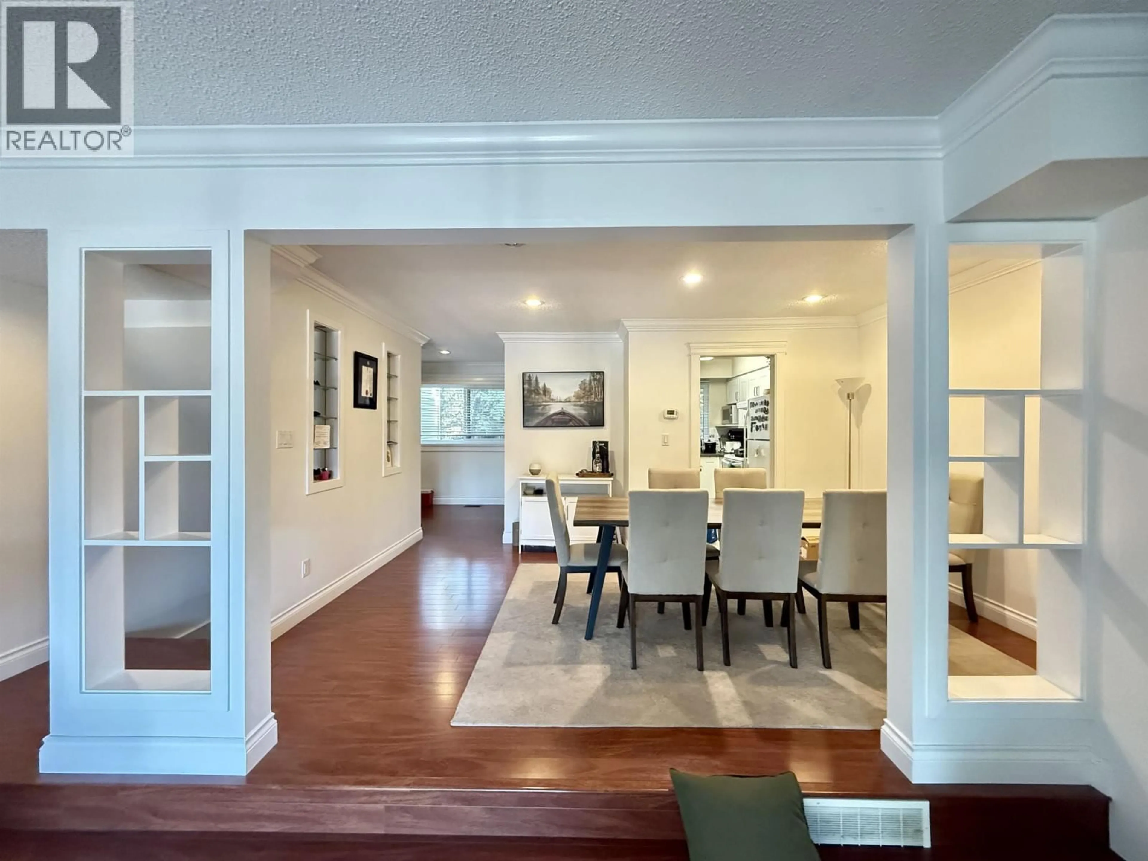 Dining room, wood/laminate floor for 6722 KNEALE PLACE, Burnaby British Columbia V5B2Z2