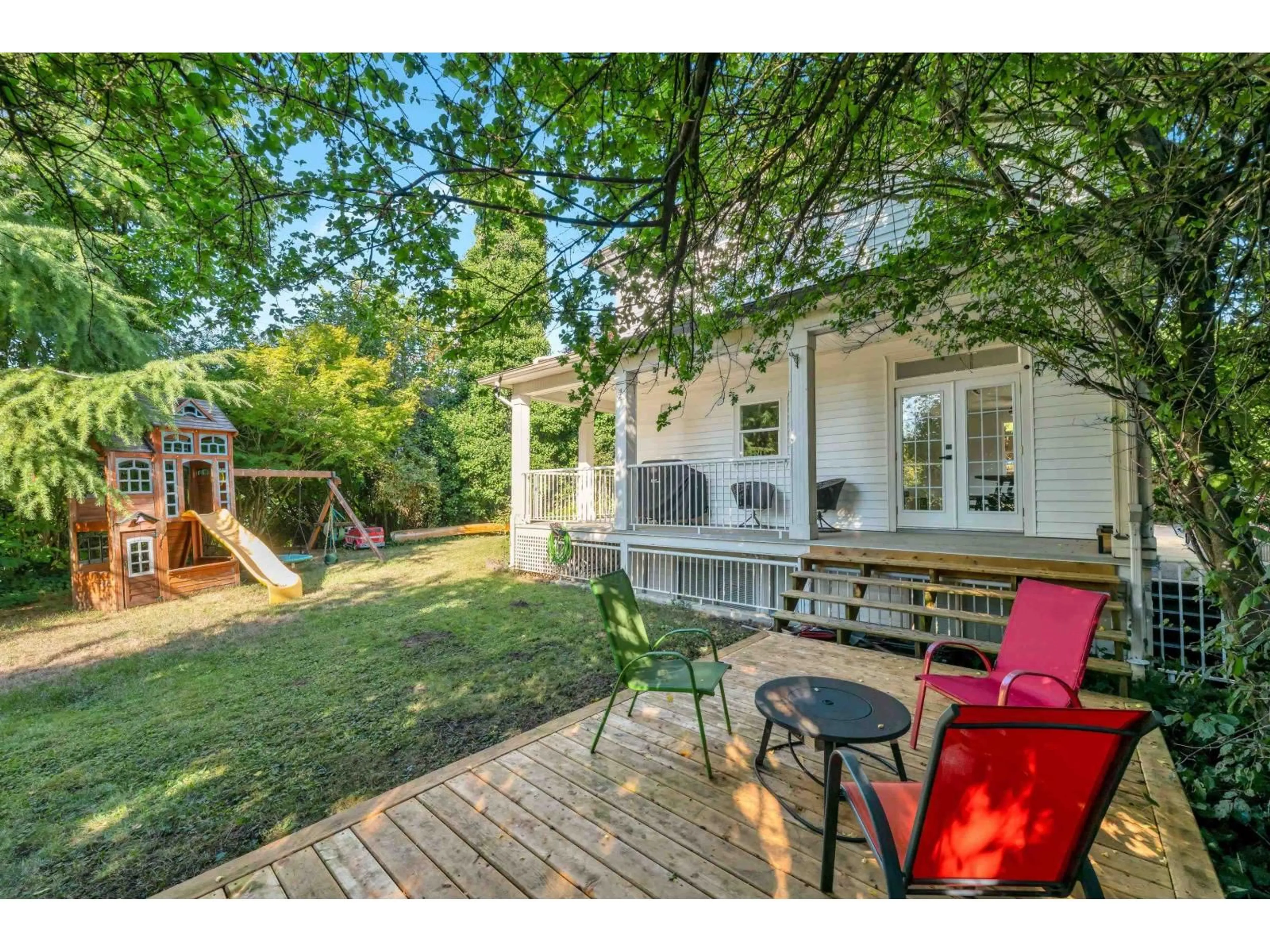 Patio, street for 20010 50, Langley British Columbia V3A3S7