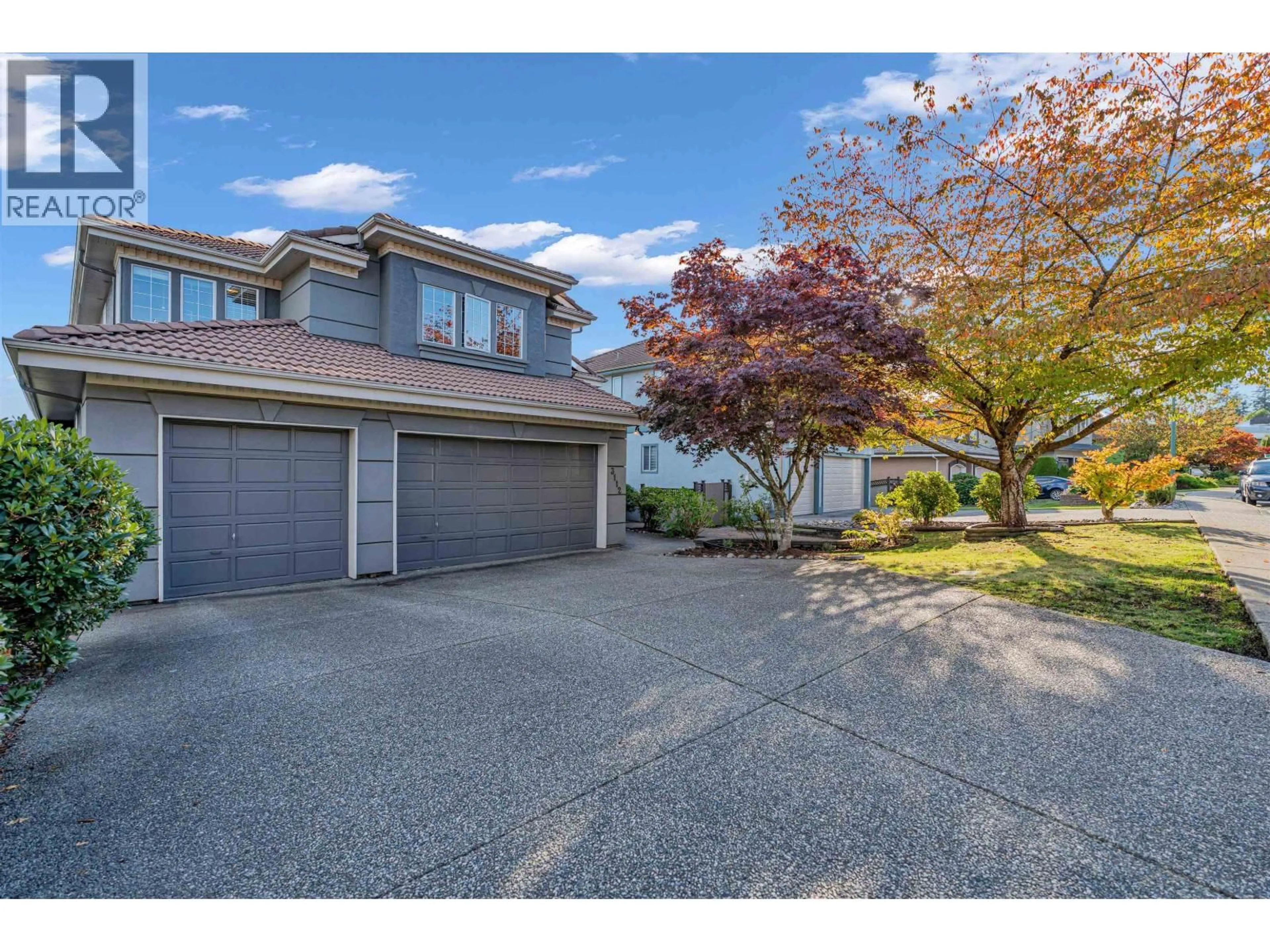 A pic from outside/outdoor area/front of a property/back of a property/a pic from drone, street for 3112 QUINTETTE CRESCENT, Coquitlam British Columbia V3E3B6