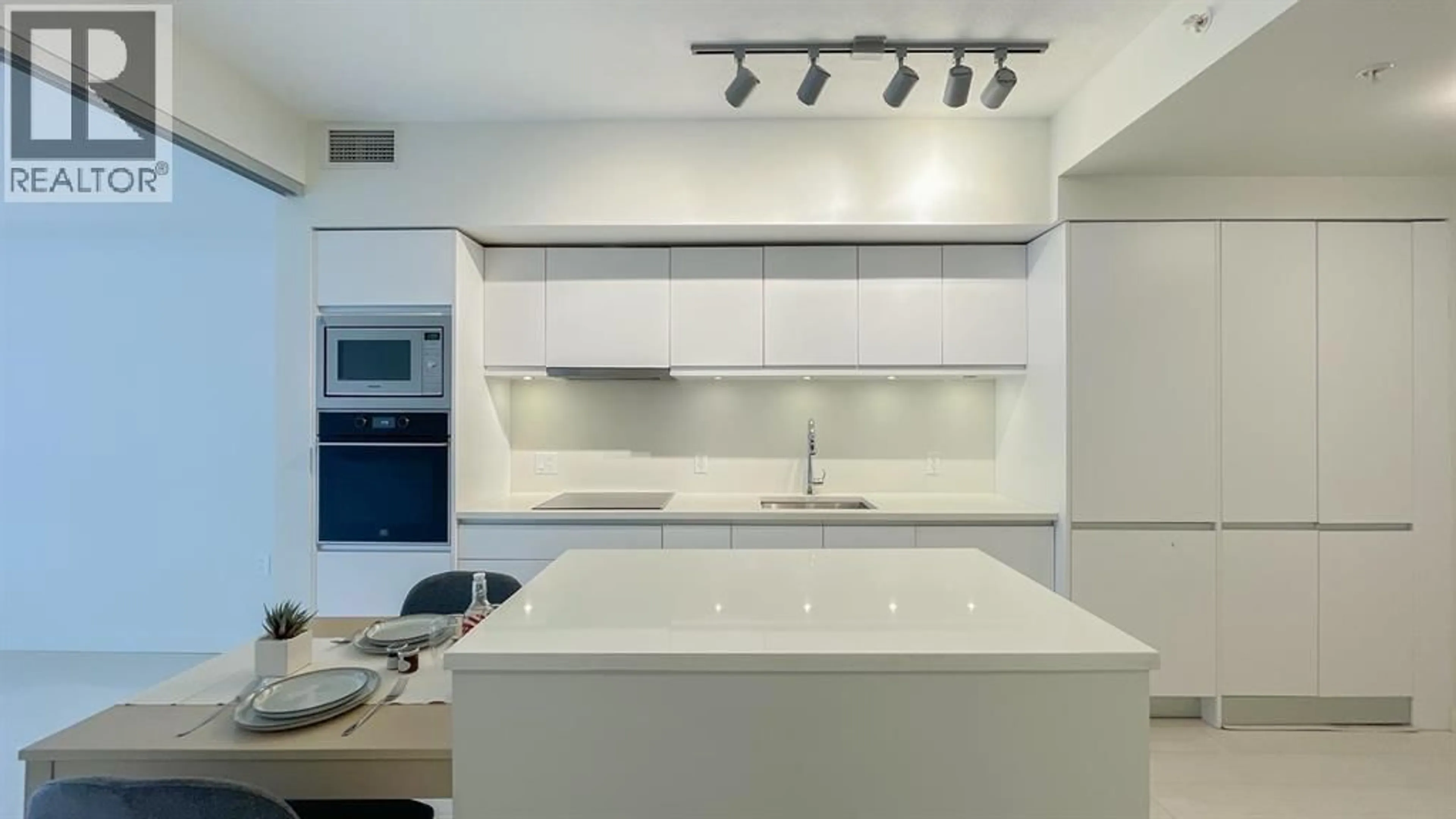 Contemporary kitchen, ceramic/tile floor for 401 - 180 2ND AVENUE, Vancouver British Columbia V5T0K4