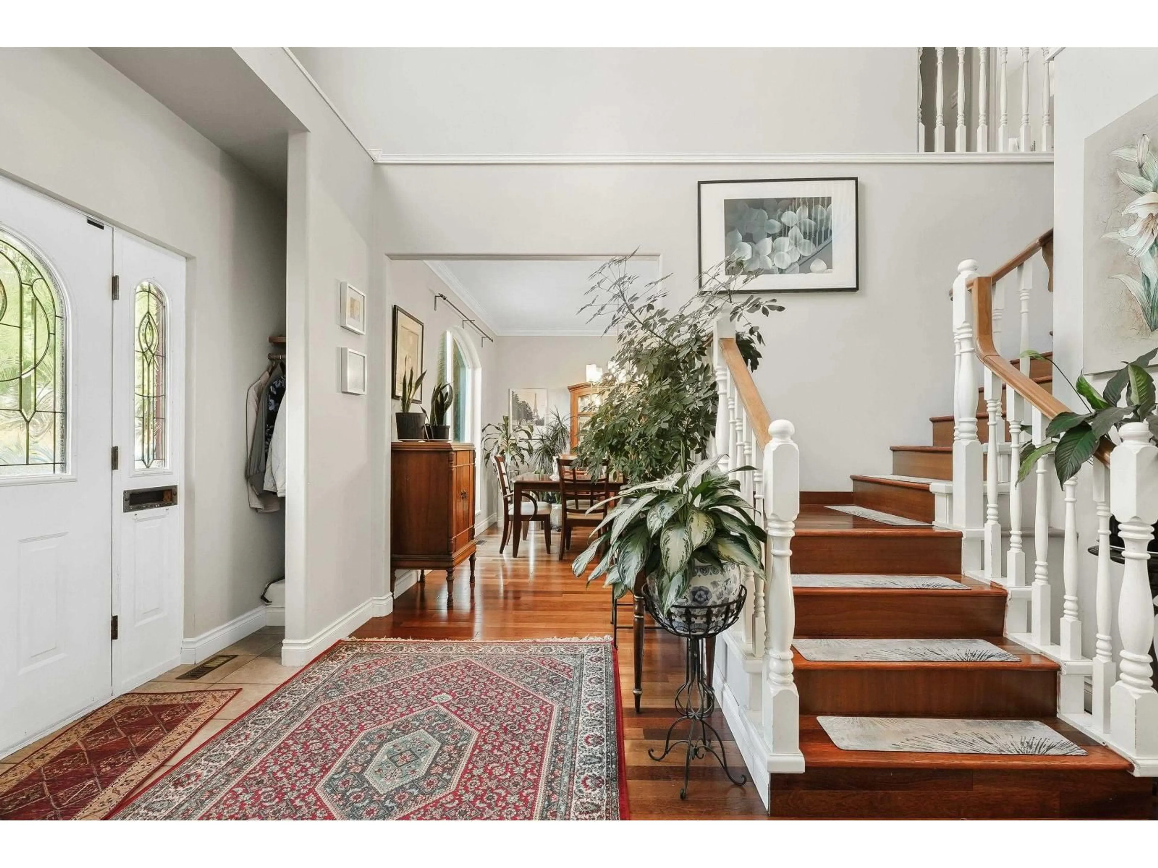 Indoor foyer for 18152 58, Surrey British Columbia V3S1M1