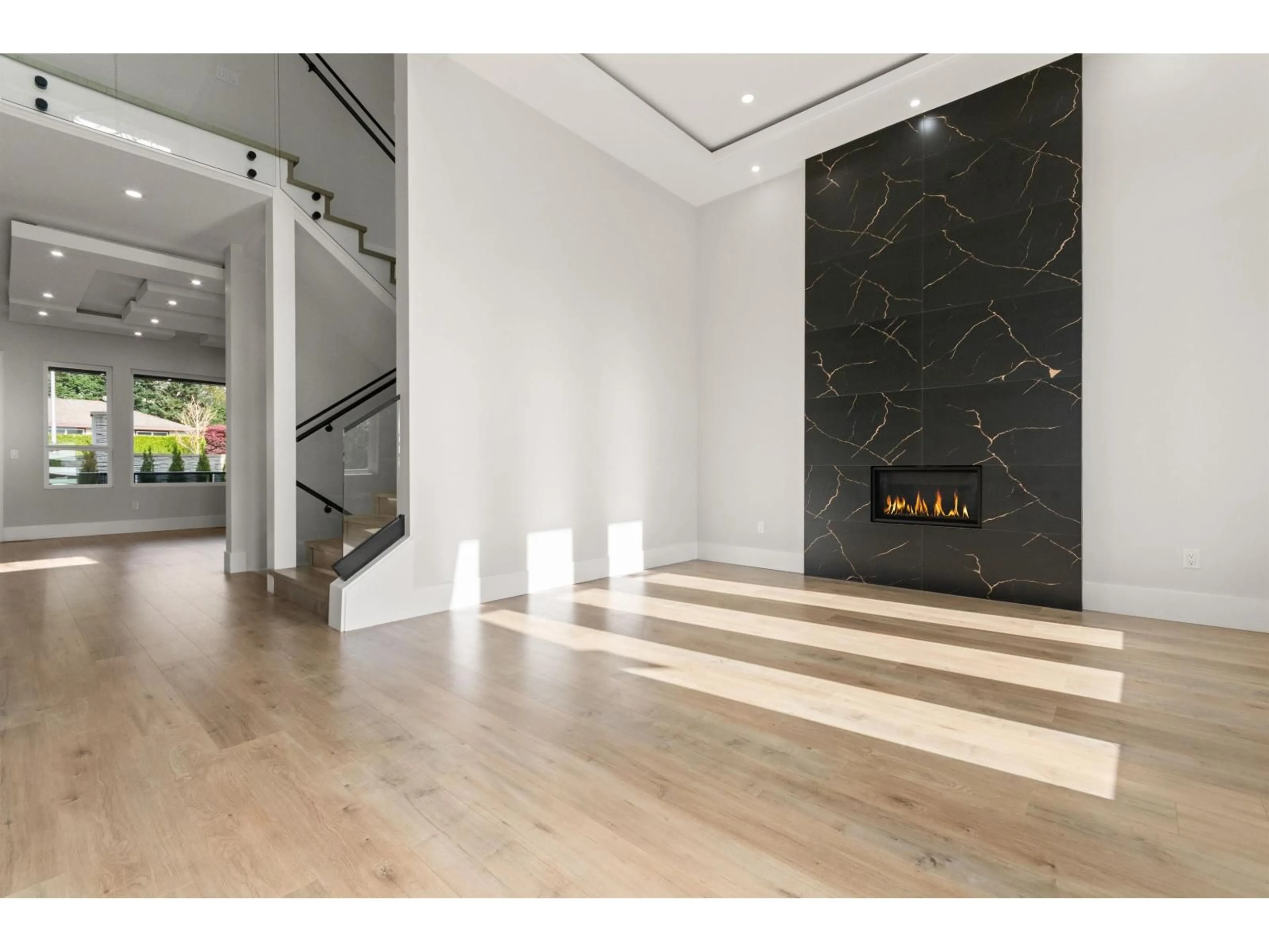 Indoor foyer for 29583 CORVINA, Abbotsford British Columbia V4X0A6