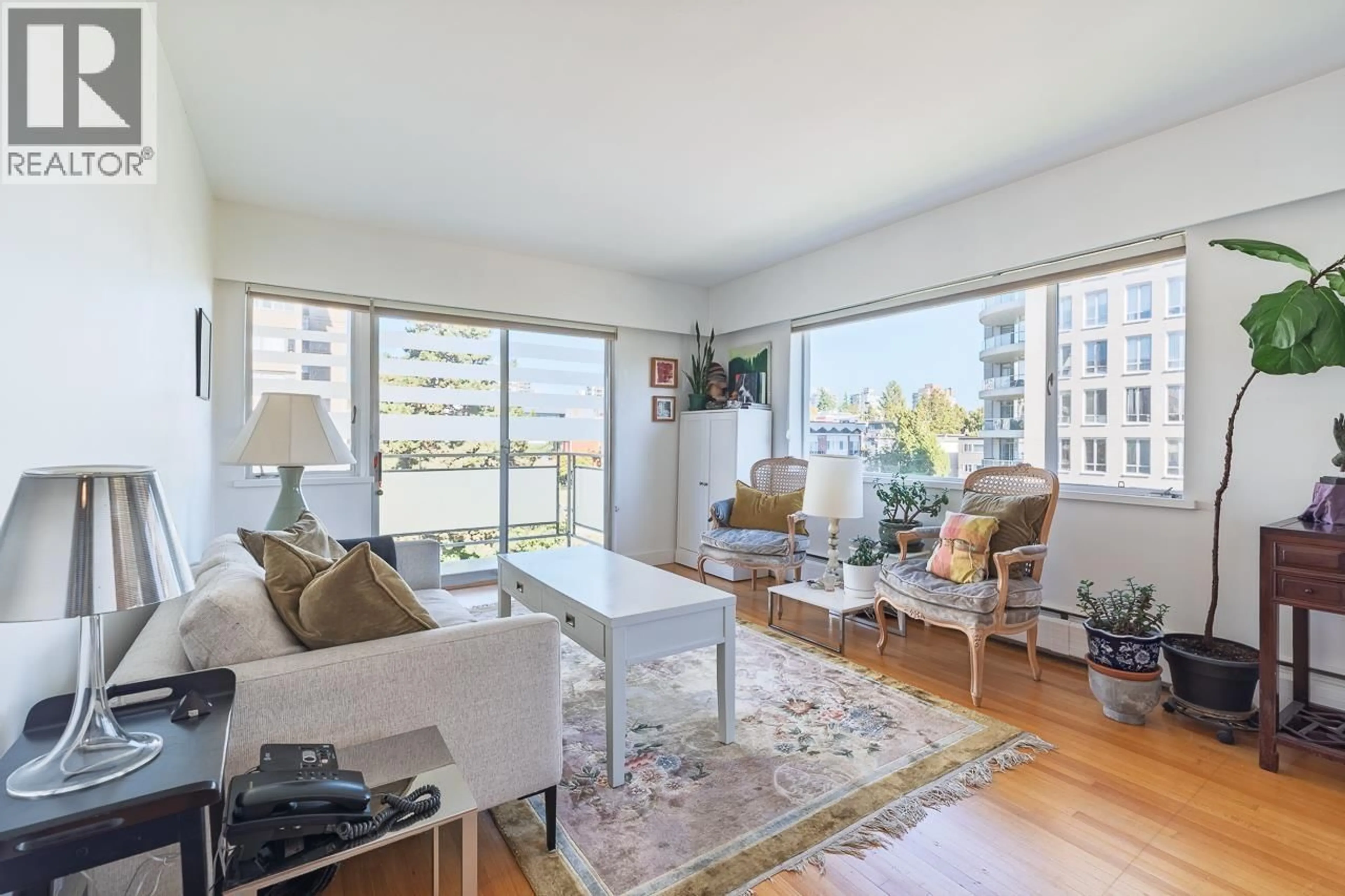 Living room with furniture, unknown for 506 - 2409 43RD AVENUE, Vancouver British Columbia V6M2E6