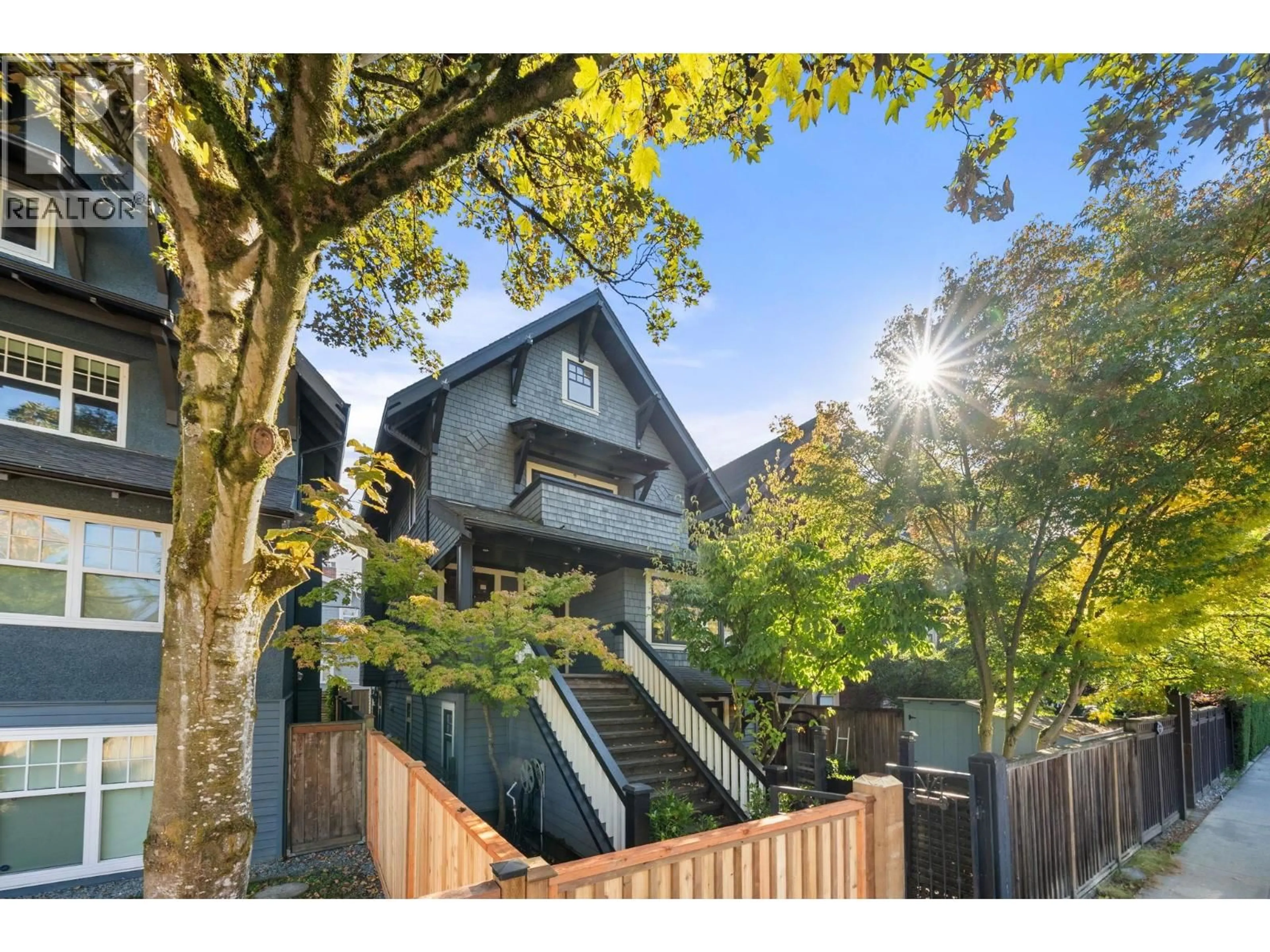 Unknown for 2216 MACDONALD STREET, Vancouver British Columbia V6K3Y5