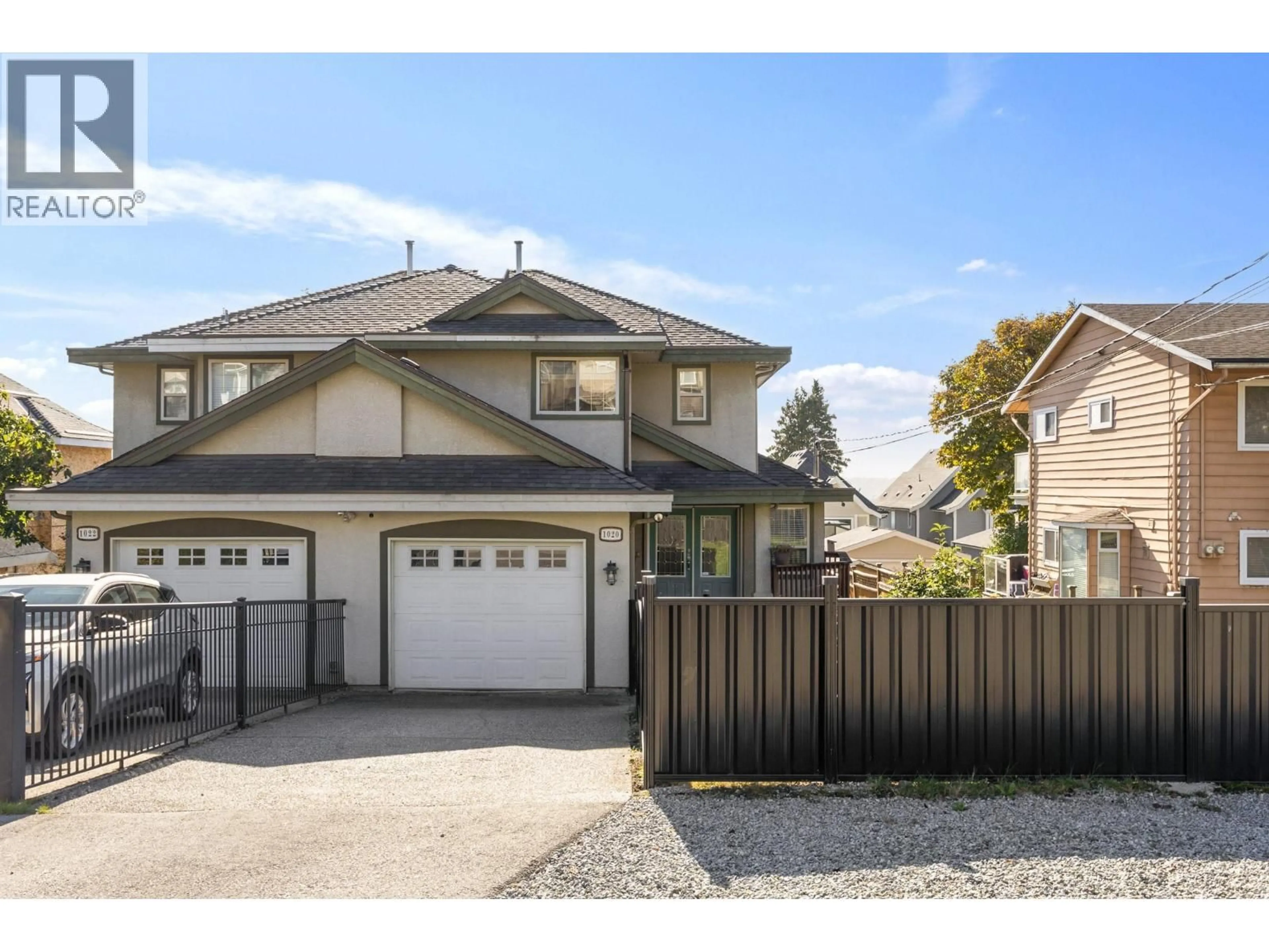 Home with vinyl exterior material, street for 1020 STEWART AVENUE, Coquitlam British Columbia V3K2N6