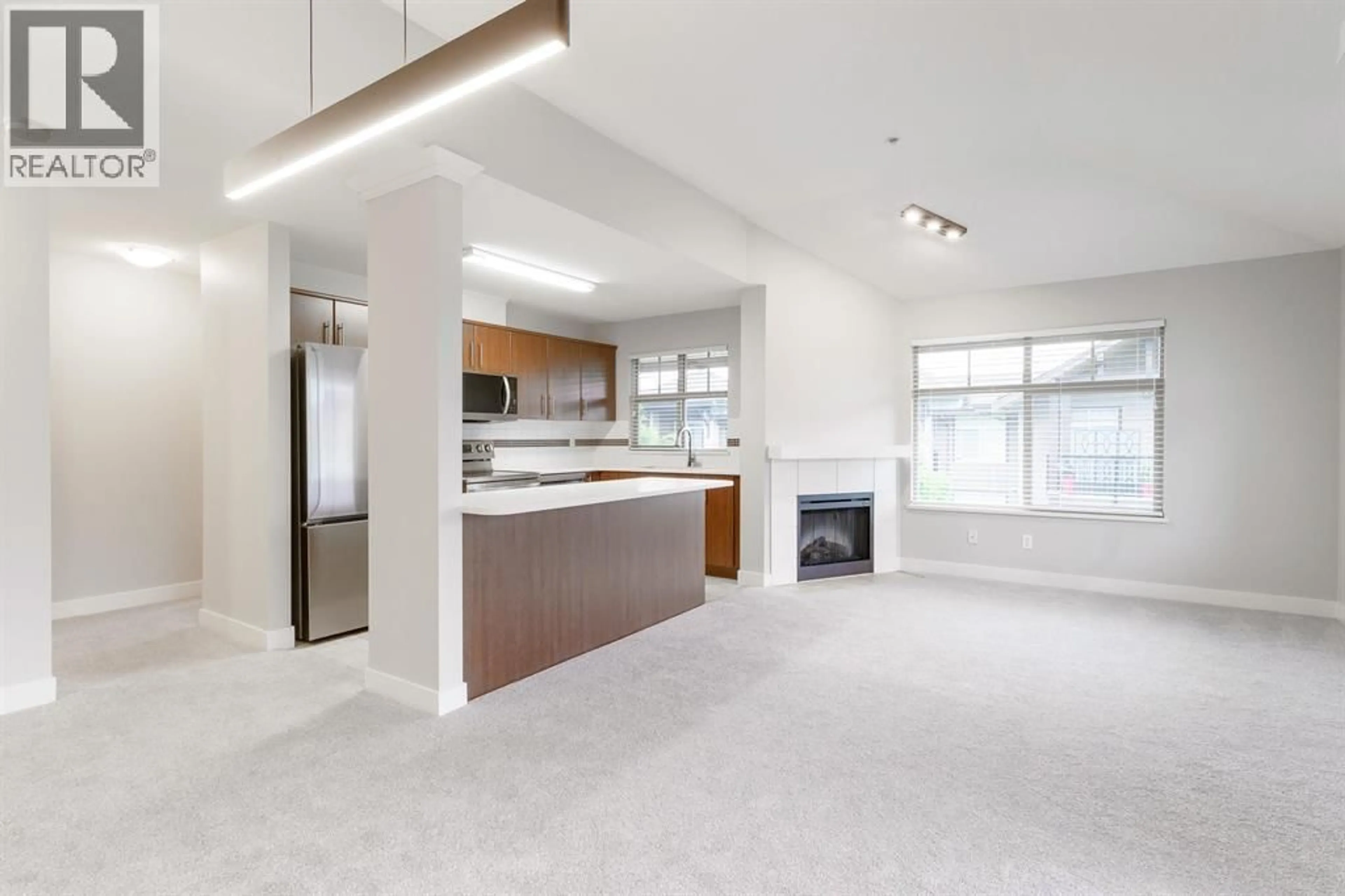 Open concept kitchen, unknown for 423 - 12238 224 STREET, Maple Ridge British Columbia V2X8W5