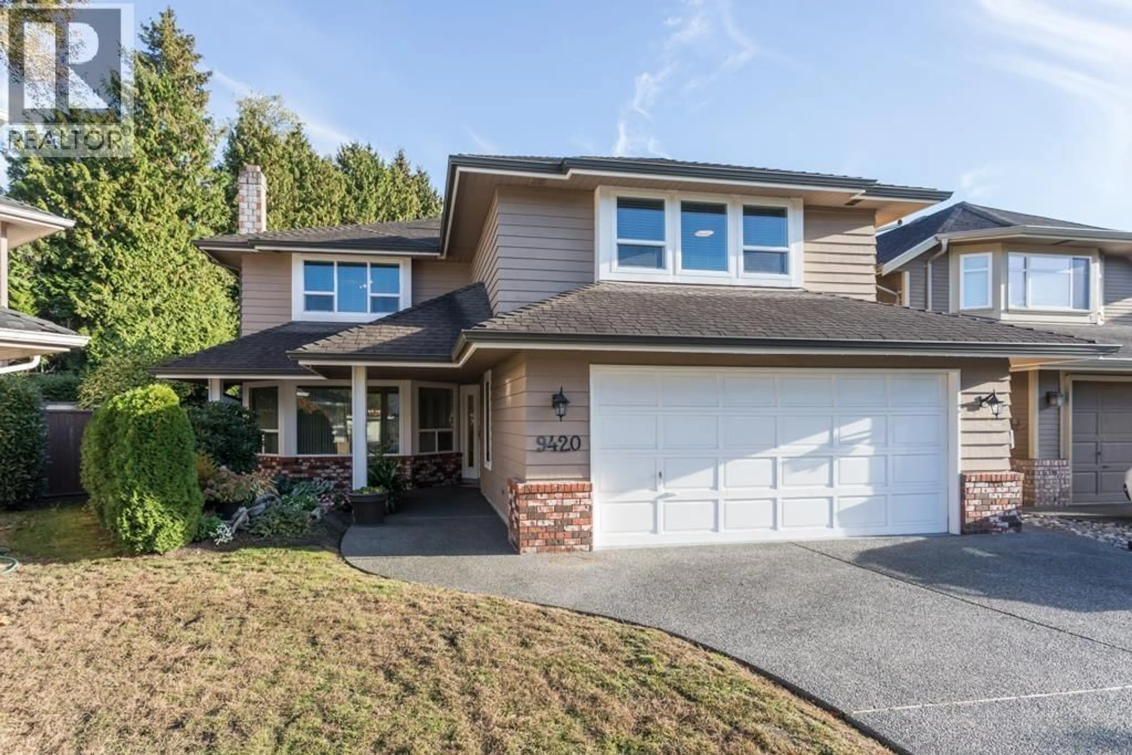 Home with vinyl exterior material, street for 9420 AUBURN DRIVE, Richmond British Columbia V7A5A8