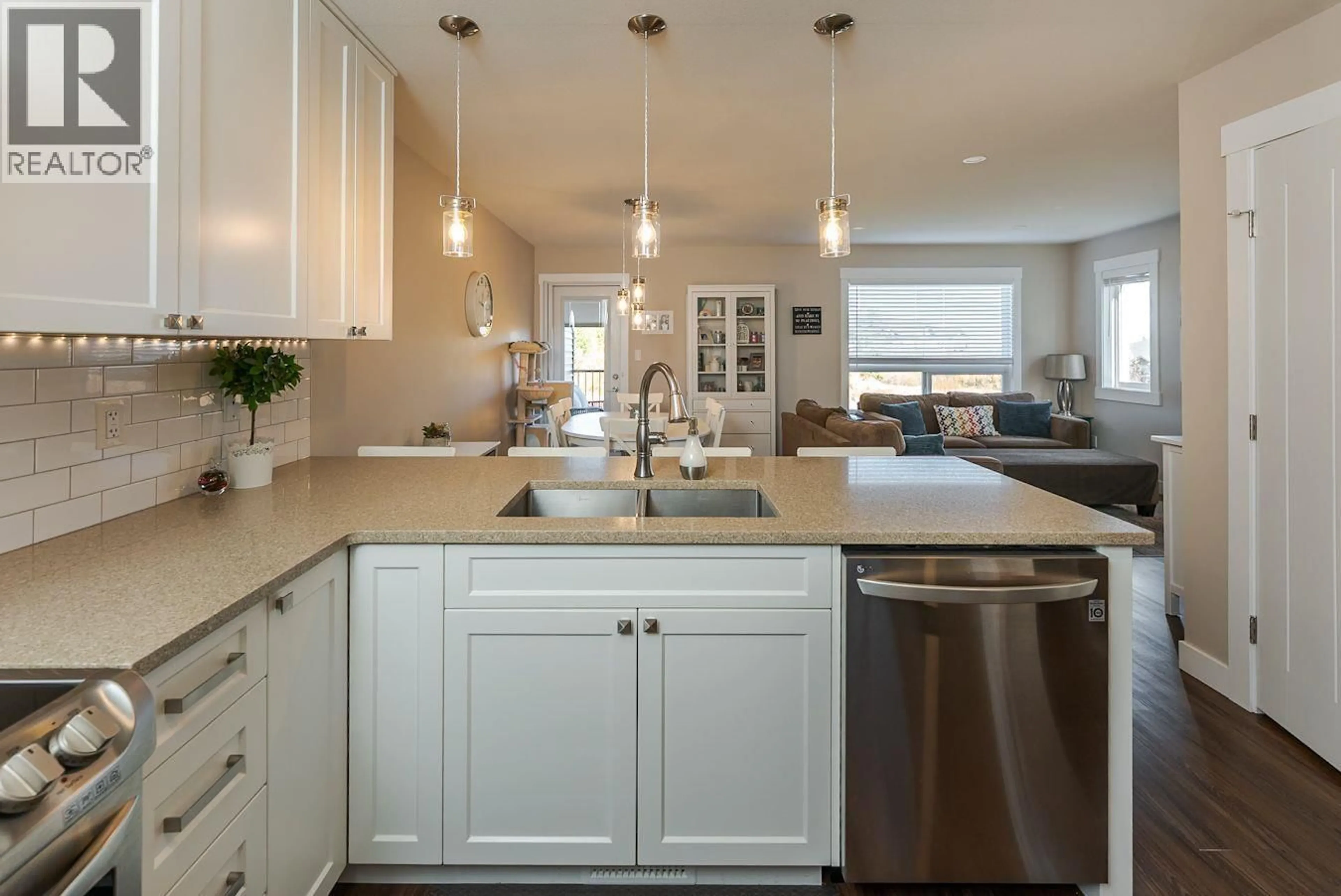 Open concept kitchen, unknown for 404 - 6798 WESTGATE AVENUE, Prince George British Columbia V2N0H6