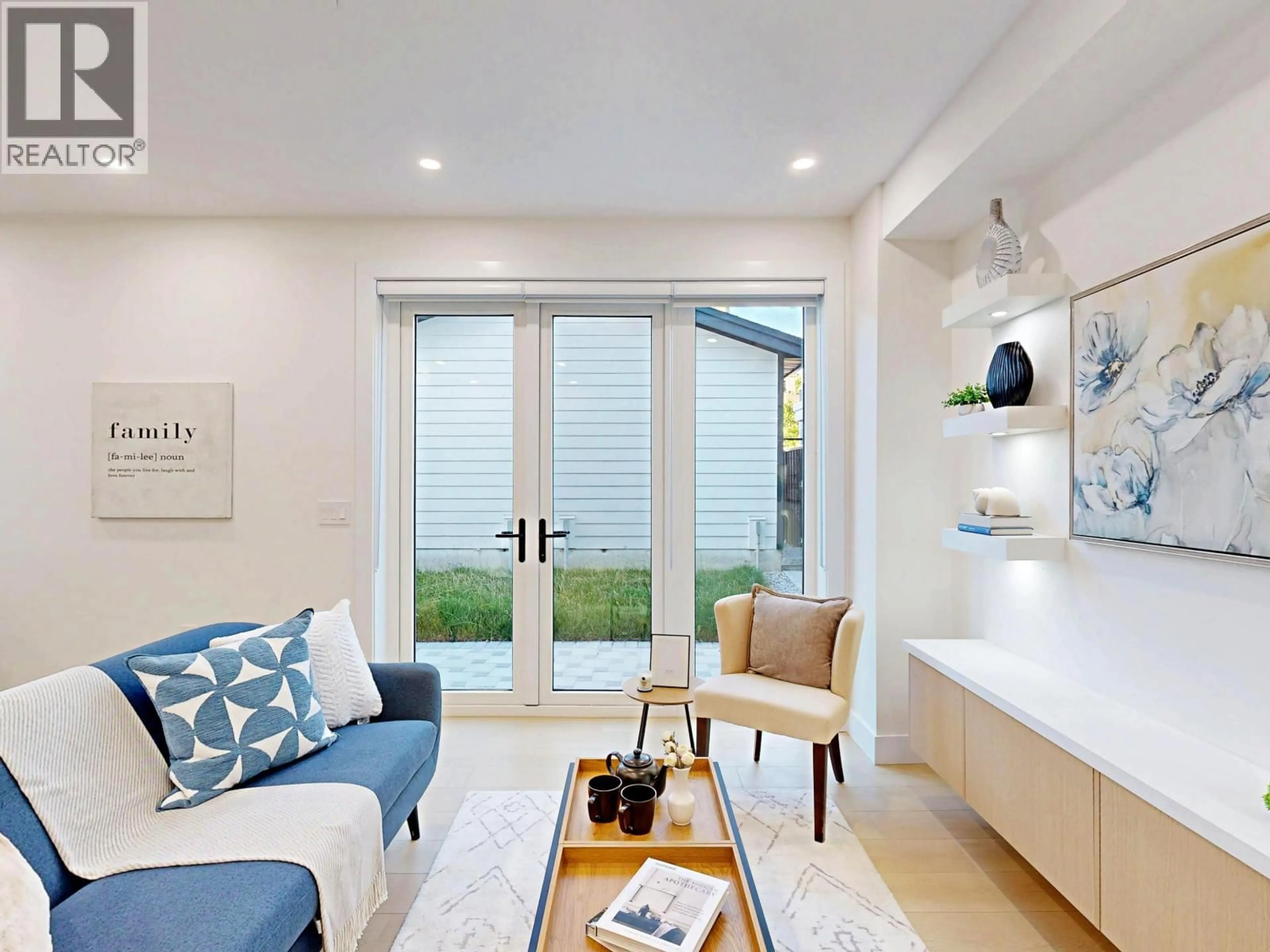 Living room with furniture, unknown for 2 - 3425 ARCHIMEDES STREET, Vancouver British Columbia V5R4W4