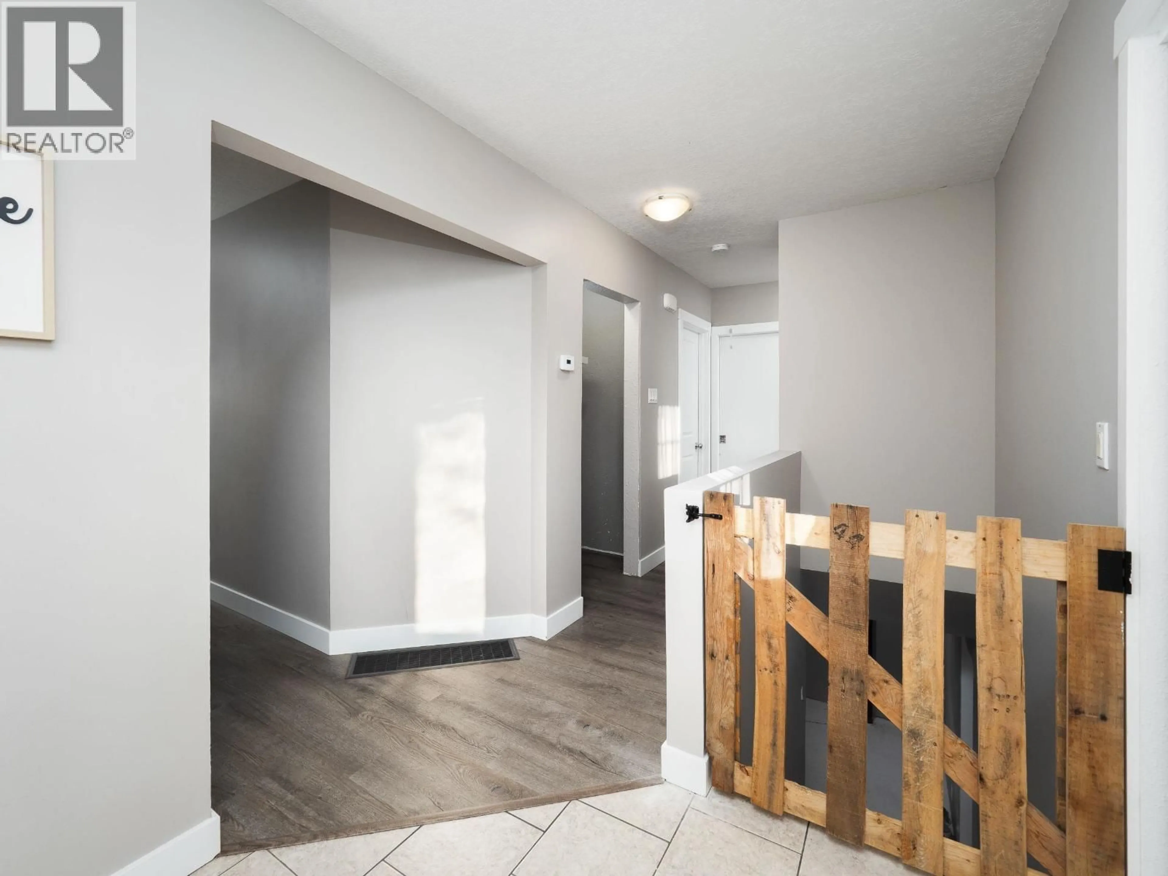 Indoor entryway for 380 RILEY DRIVE, Prince George British Columbia V2M3P2