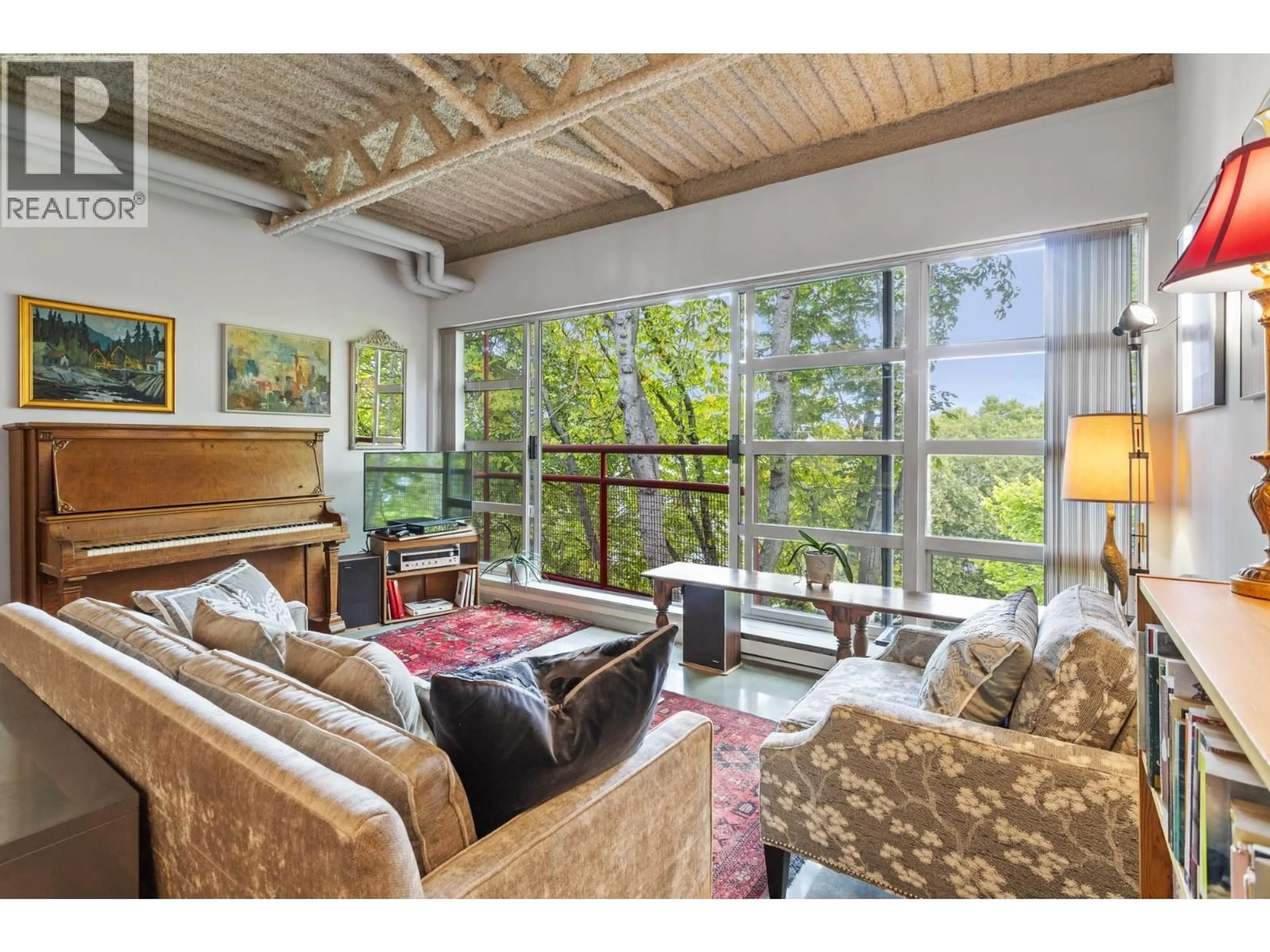 Living room with furniture, unknown for 424 - 350 2ND AVENUE, Vancouver British Columbia V5T4R8