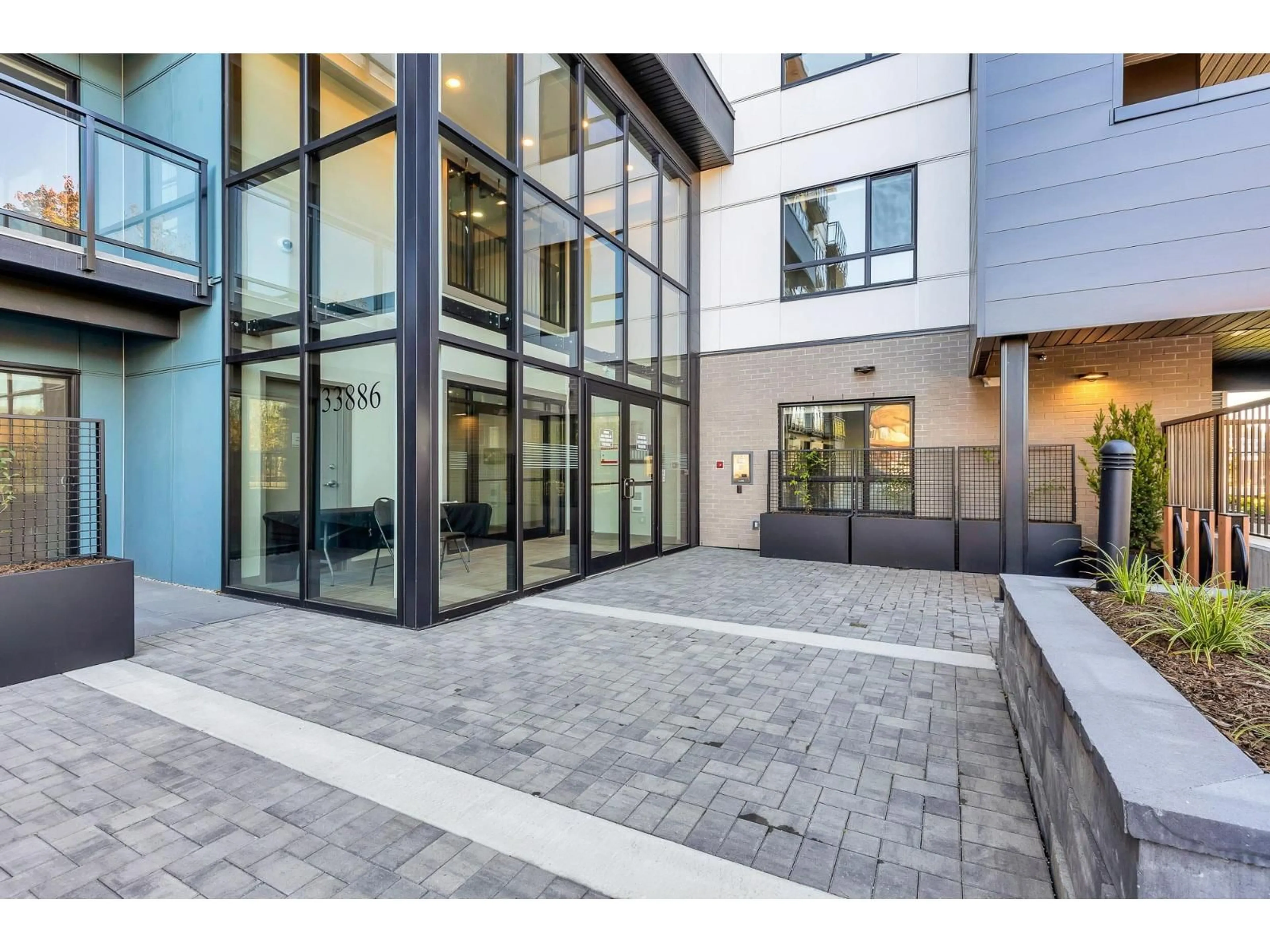 Unknown for 304 - 33886 PINE, Abbotsford British Columbia V2S0N9