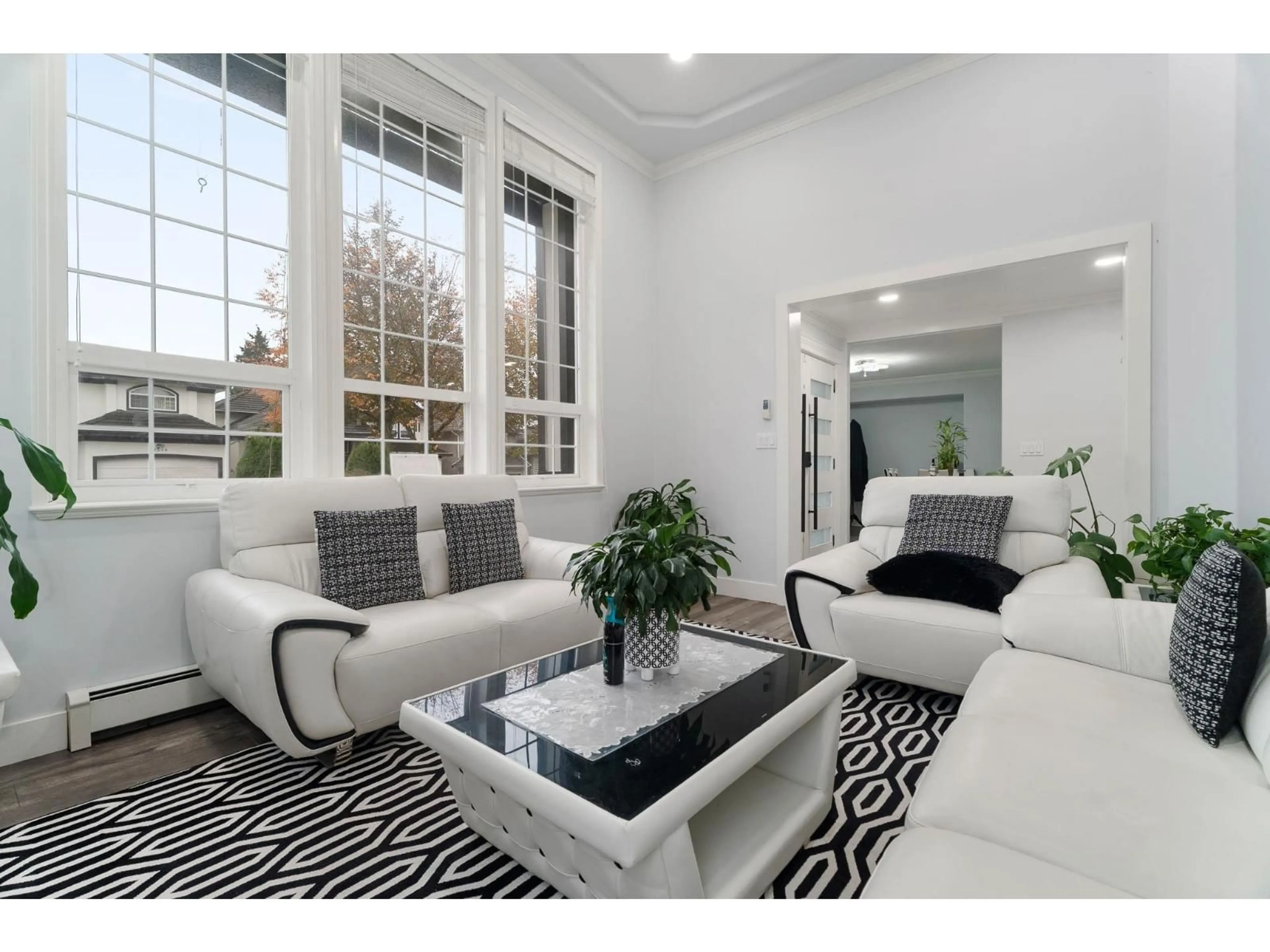 Living room with furniture, unknown for 12599 62B, Surrey British Columbia V3X3M9