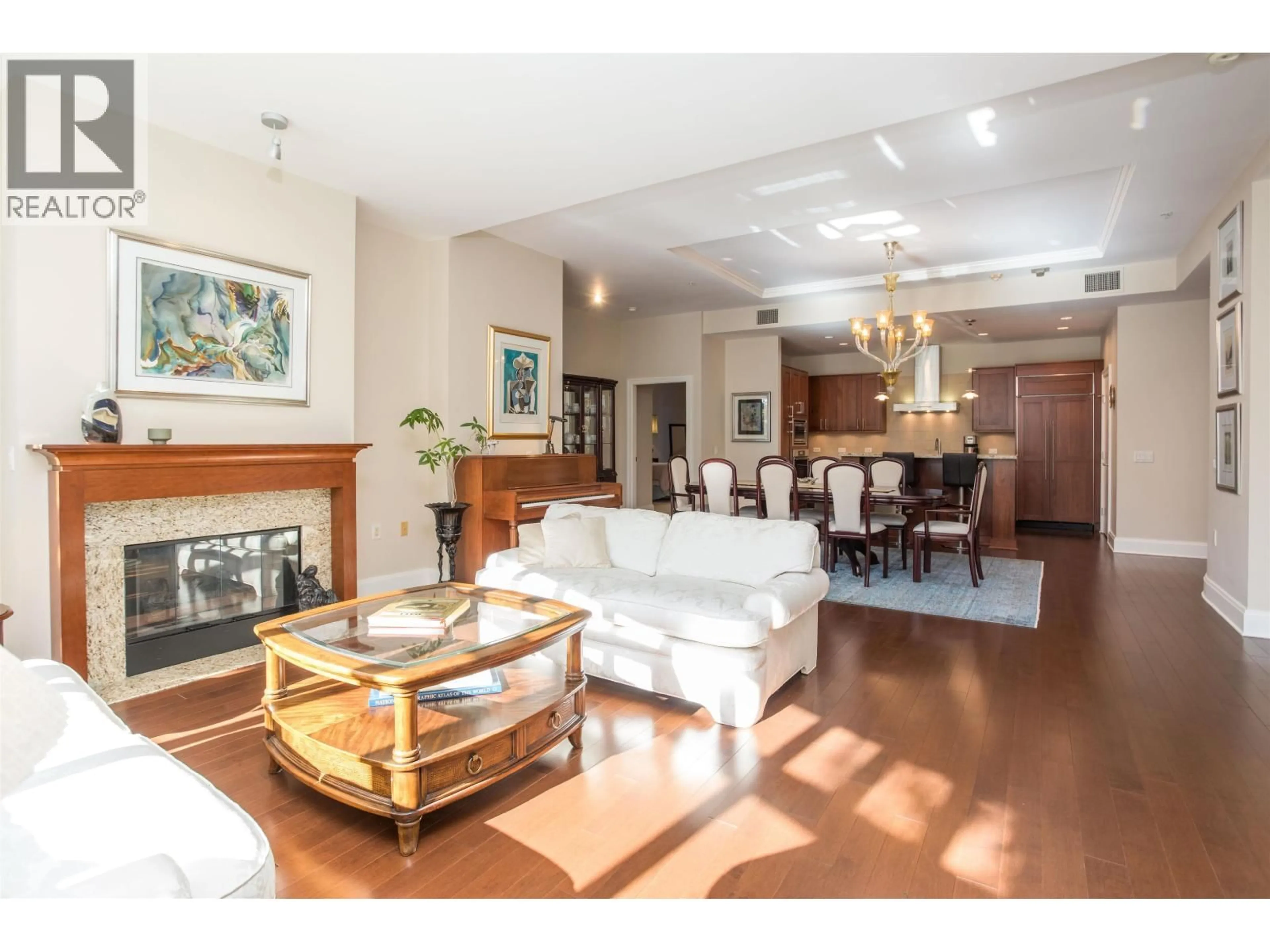 Unknown for 301 - 605 CLYDE AVENUE, West Vancouver British Columbia V7T1C7