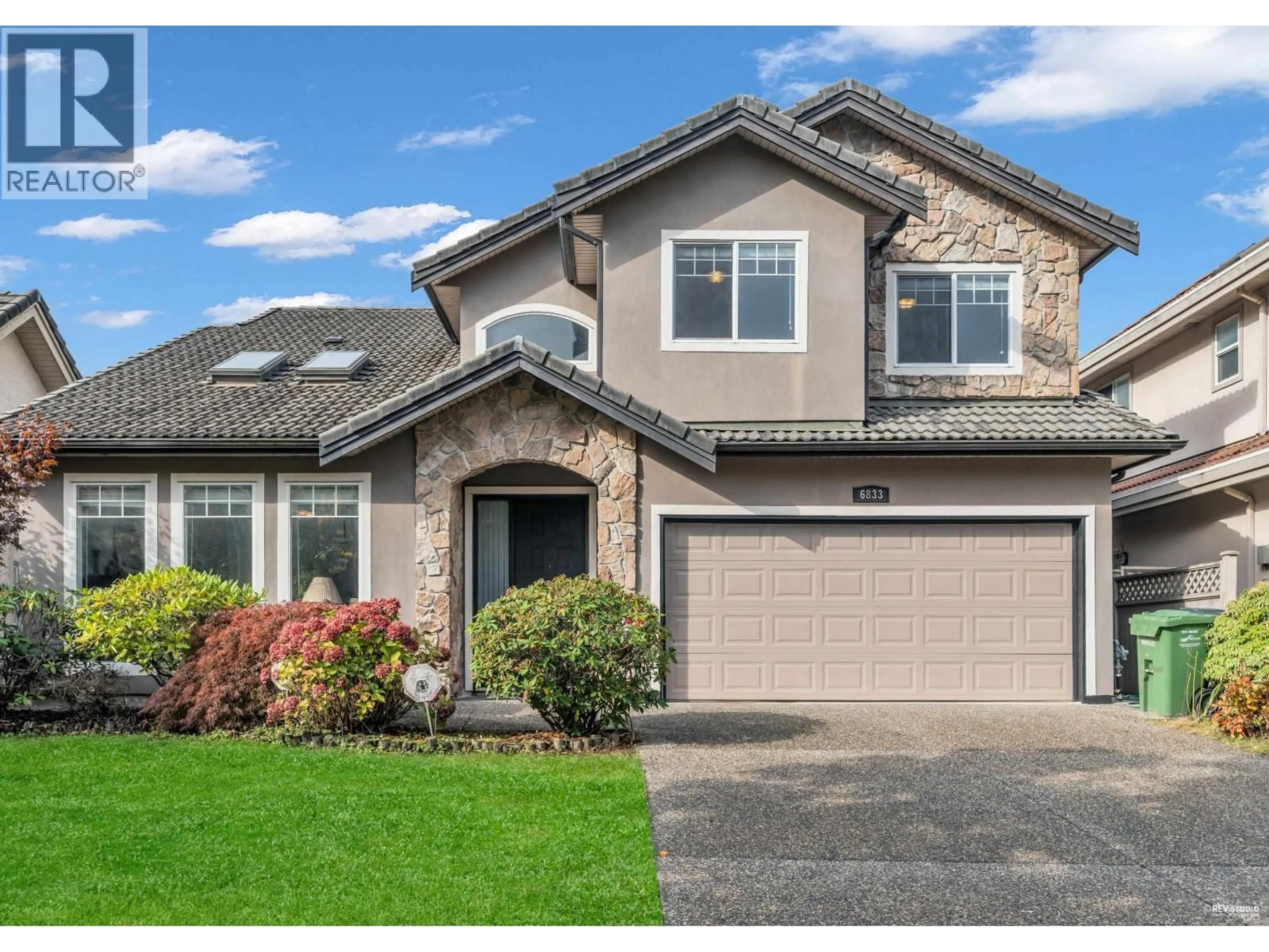 Home with vinyl exterior material, street for 6833 BARNARD DRIVE, Richmond British Columbia V7C5T3