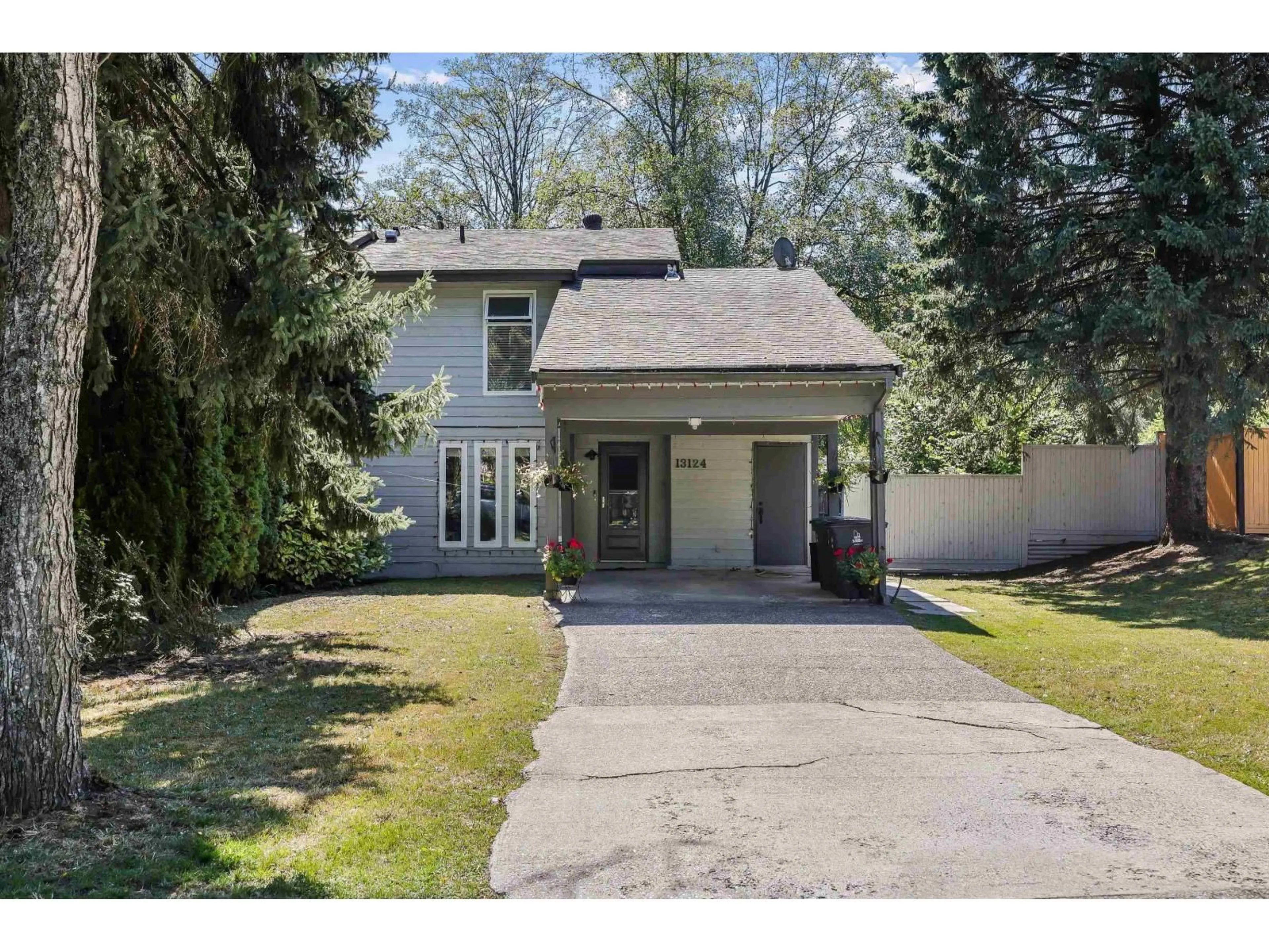 Unknown for 13124 BALLOCH, Surrey British Columbia V3V6Y3