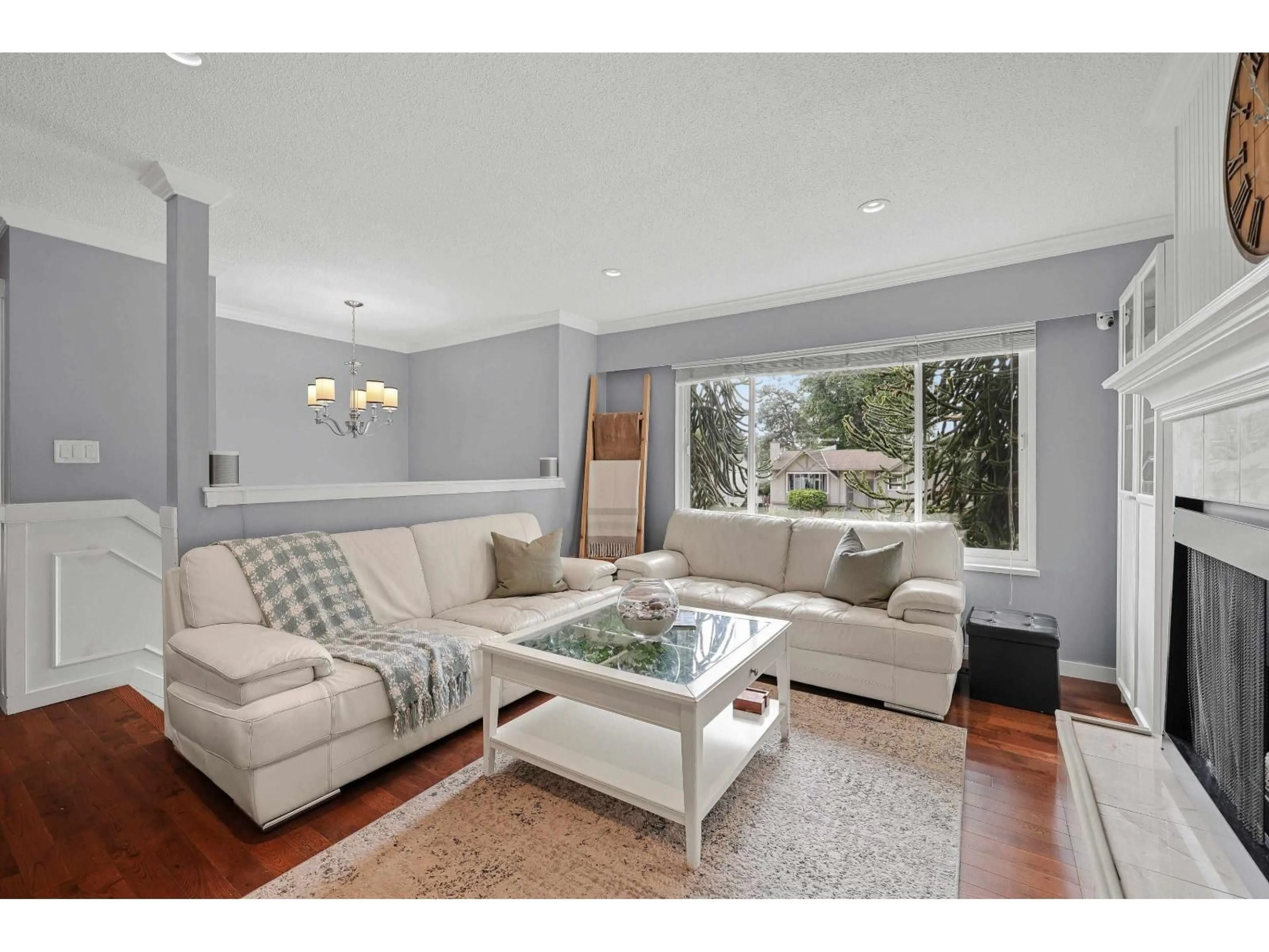 Living room with furniture, unknown for 5846 179A, Surrey British Columbia V3S4K3