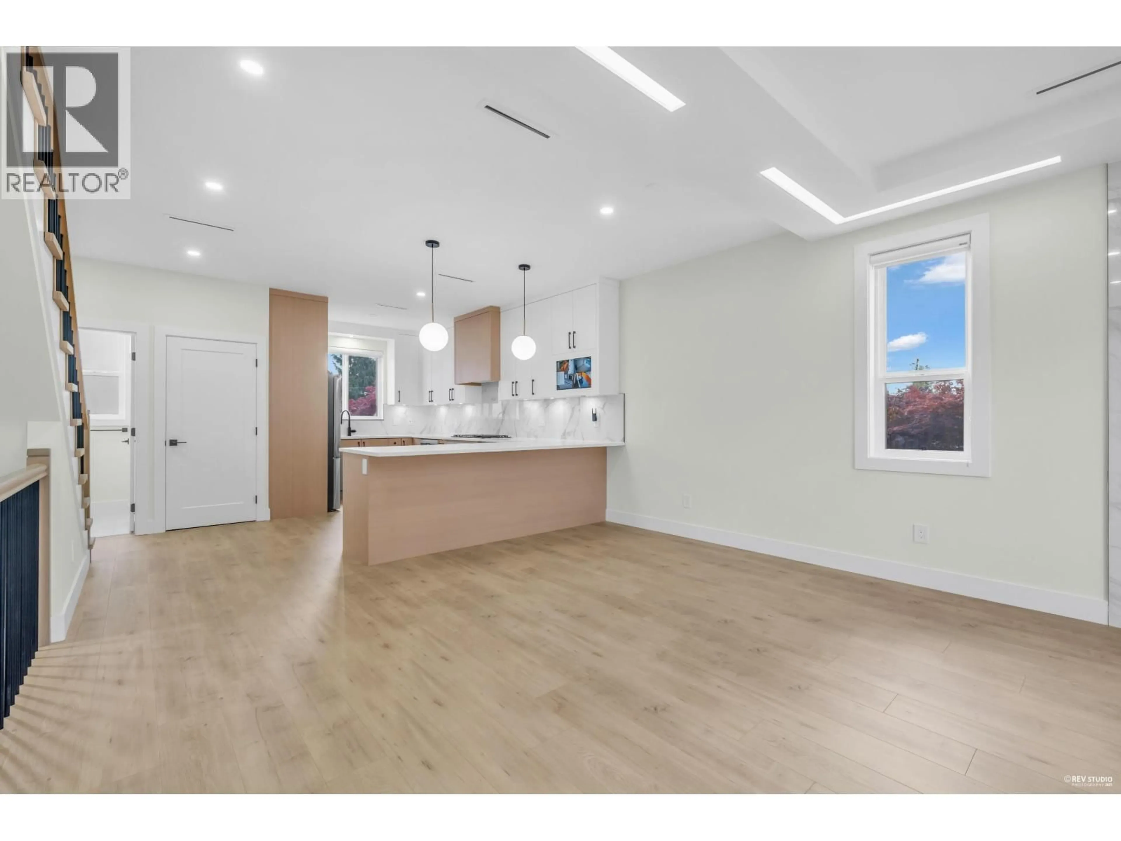 Open concept kitchen, unknown for 4 - 4170 HURST STREET, Burnaby British Columbia V5J3R4