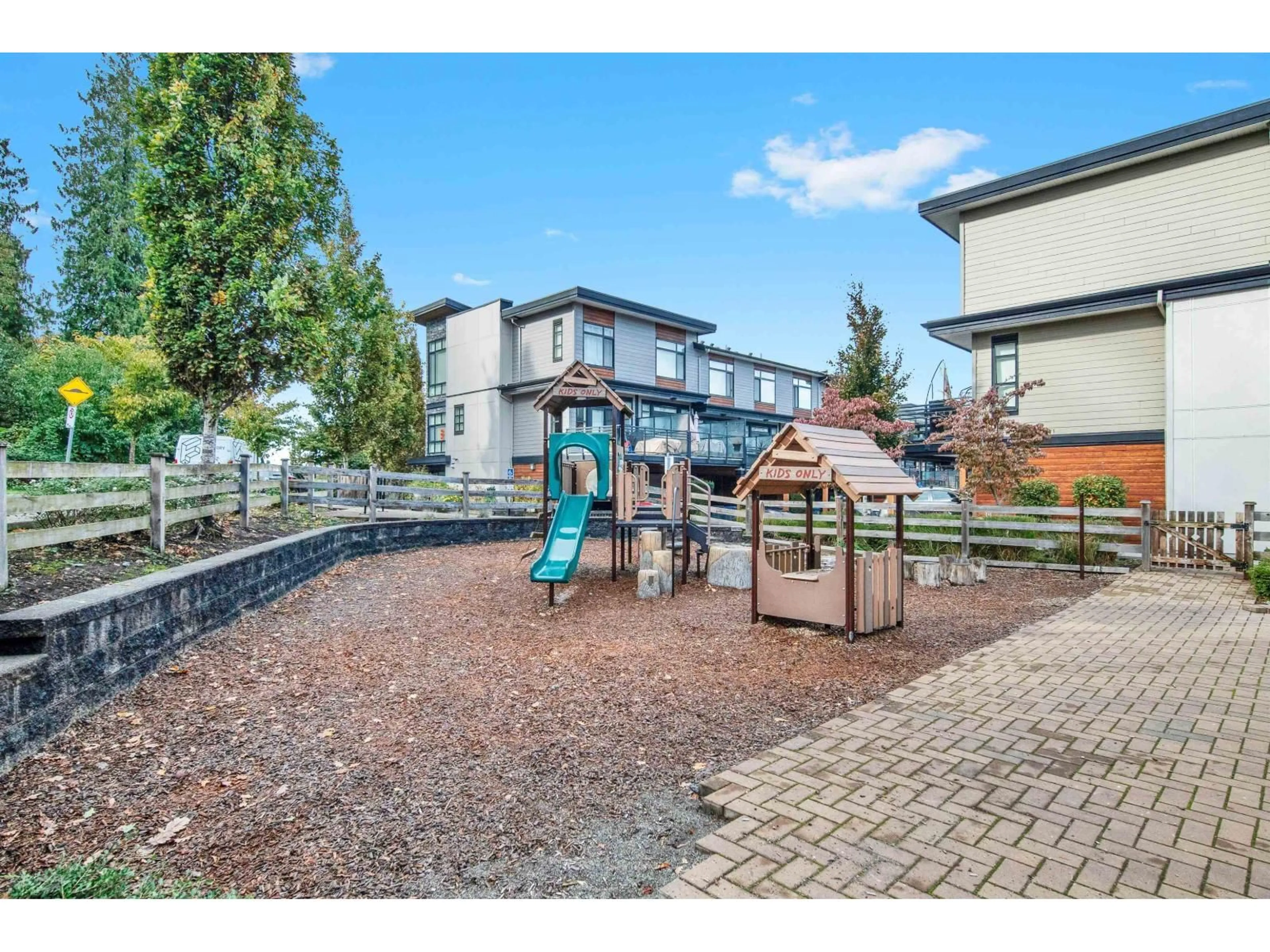 Patio, mountain view for 220 - 16488 64, Surrey British Columbia V3S6X6