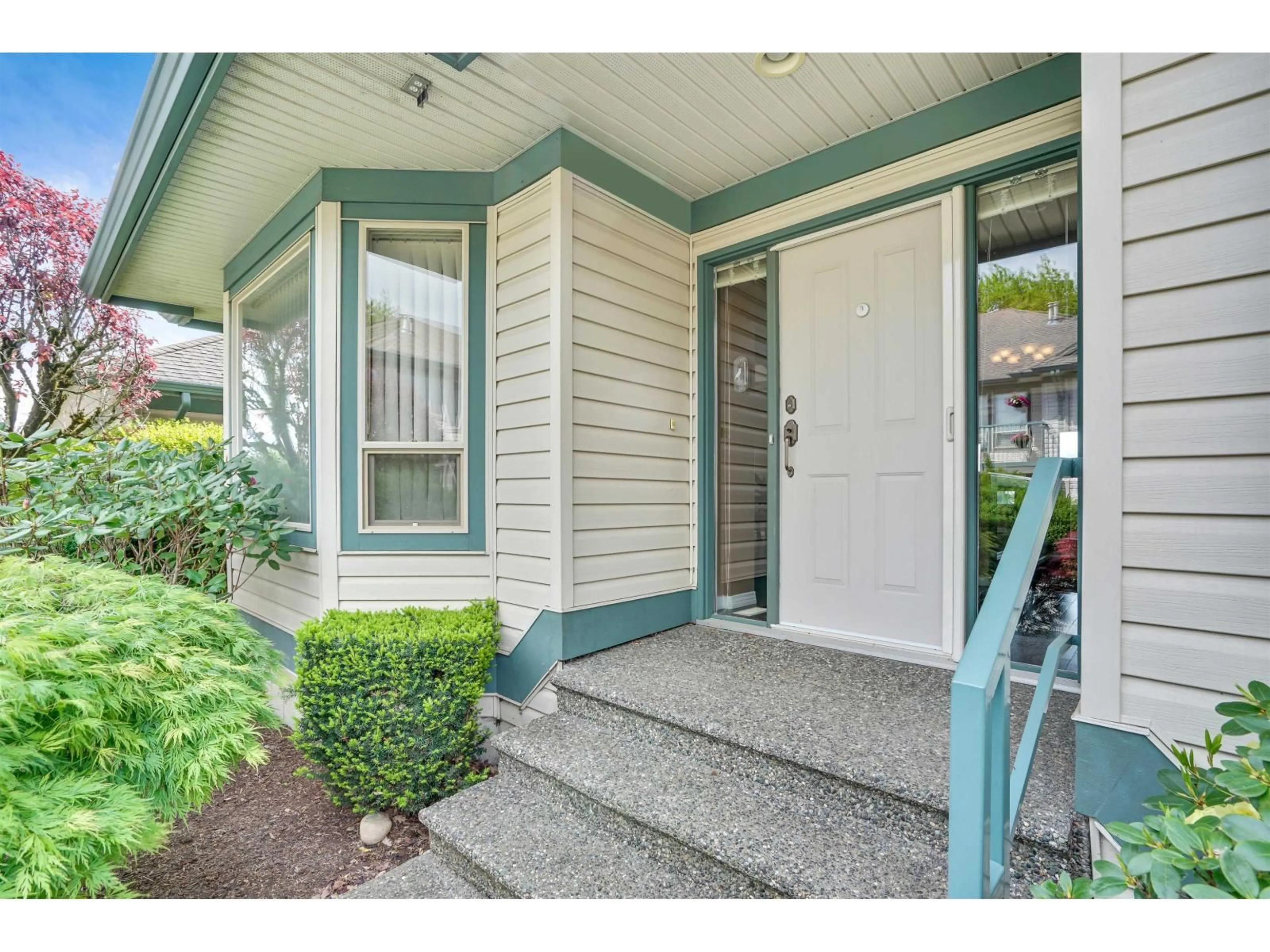 Indoor entryway for 37 - 31517 SPUR, Abbotsford British Columbia V2T6V7