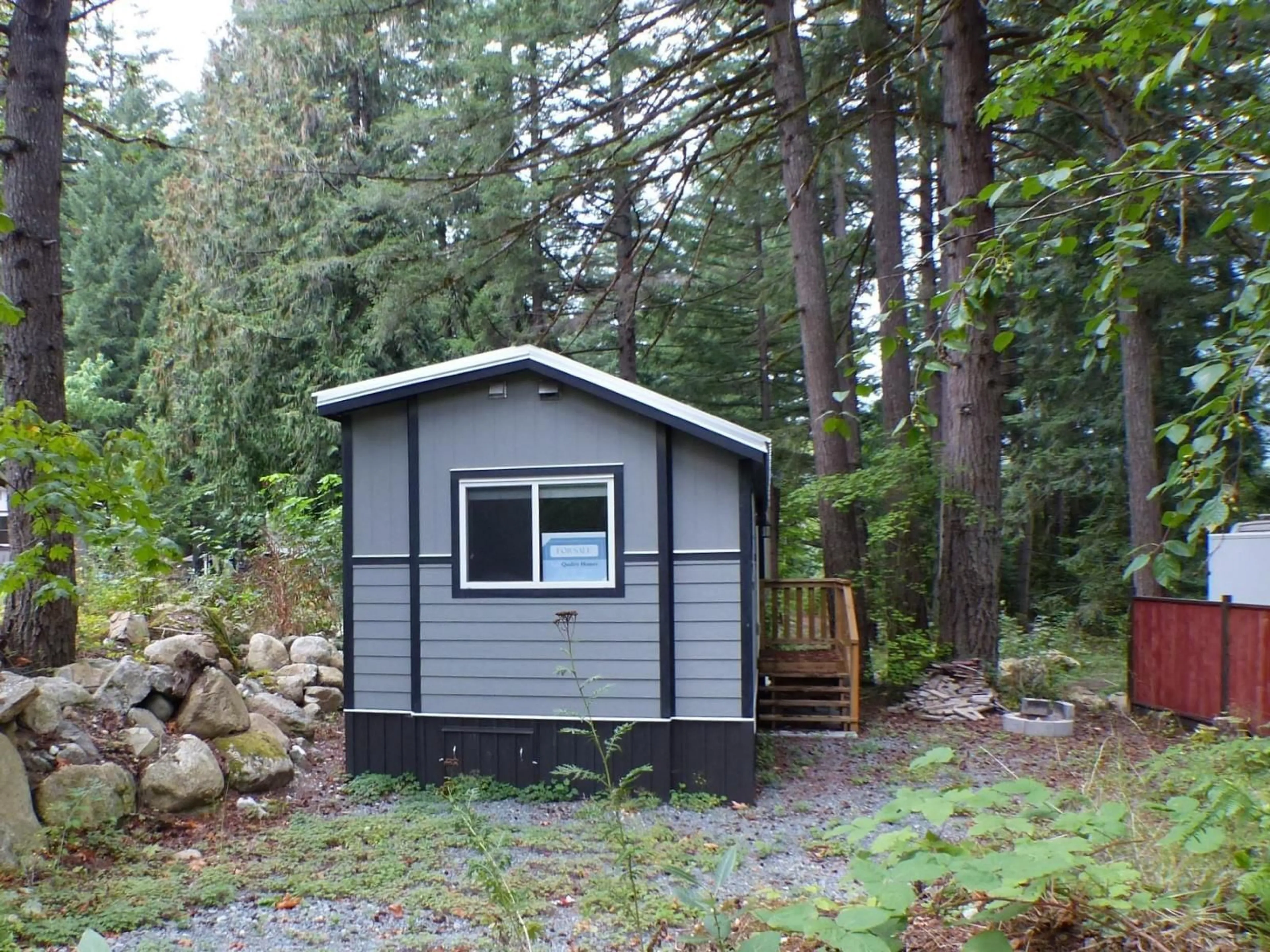 Shed for 1 - 28605 TRANS CANADA HIGHWAY, Hope British Columbia V0X1L3