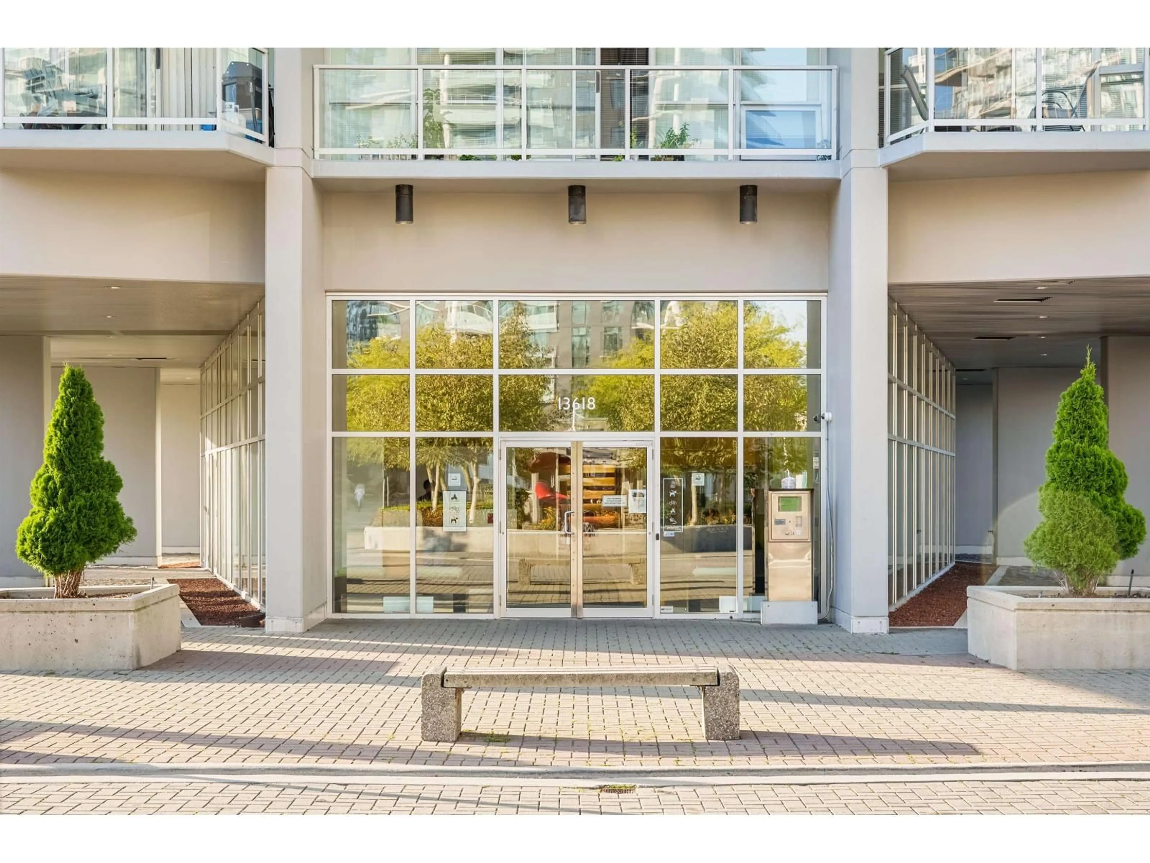 Indoor foyer for 3001 - 13618 100, Surrey British Columbia V3T0A8