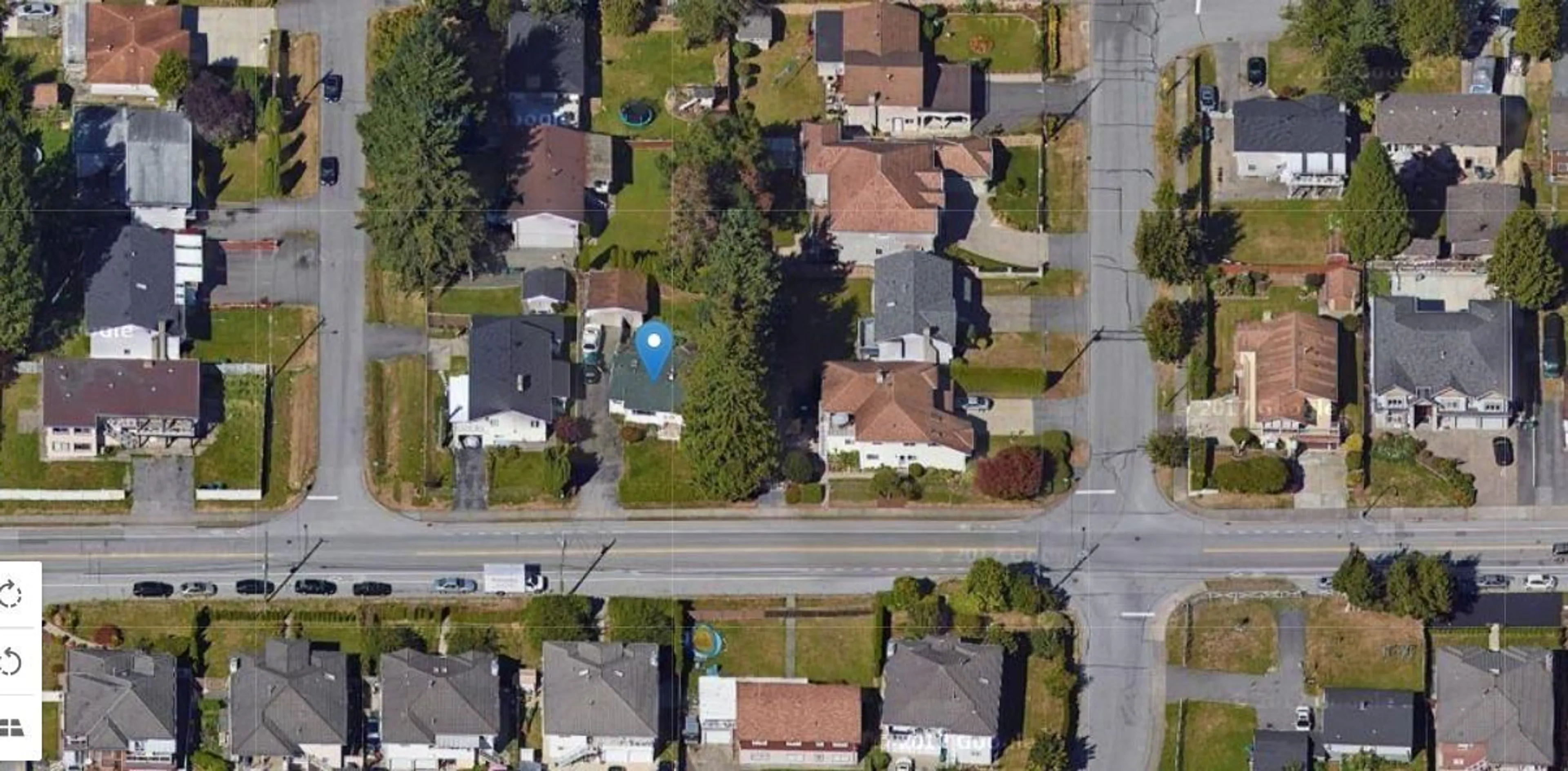 A pic from outside/outdoor area/front of a property/back of a property/a pic from drone, street for 13773 92, Surrey British Columbia V3V1J1