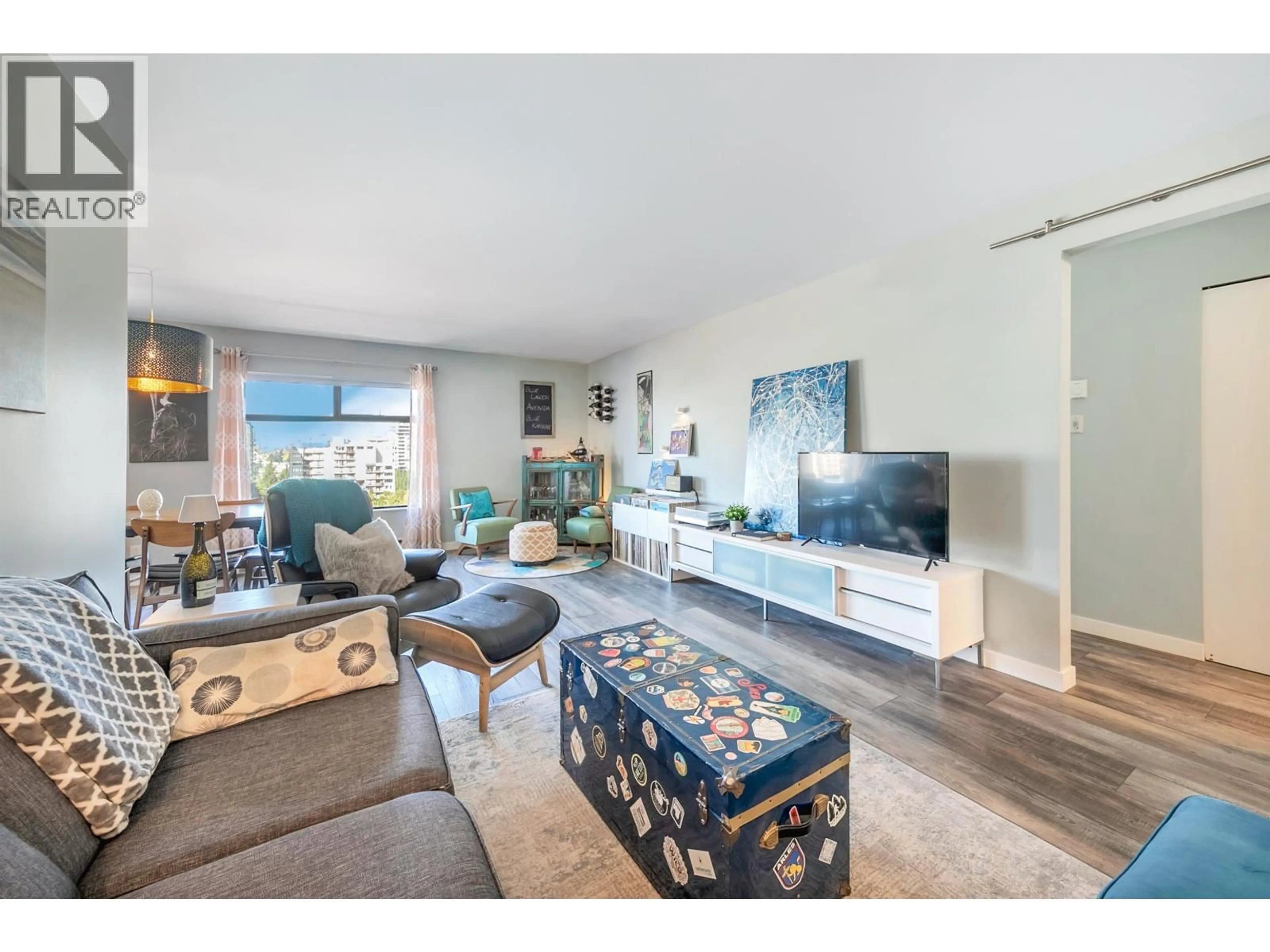 Living room with furniture, unknown for 1101 - 615 BELMONT STREET, New Westminster British Columbia V3M6A1