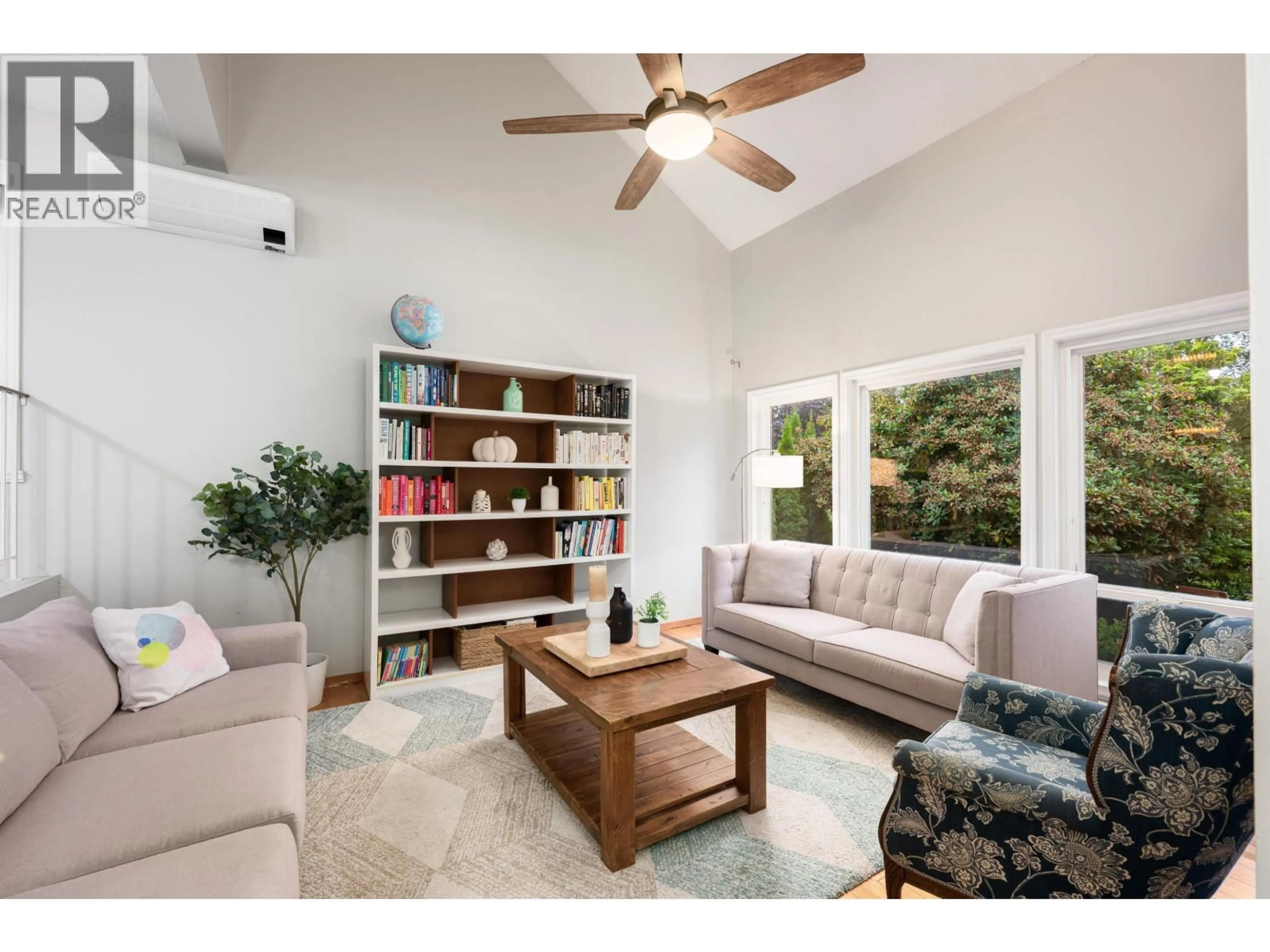 Living room with furniture, unknown for 1005 ALPINE PLACE, Port Moody British Columbia V3H3Y5