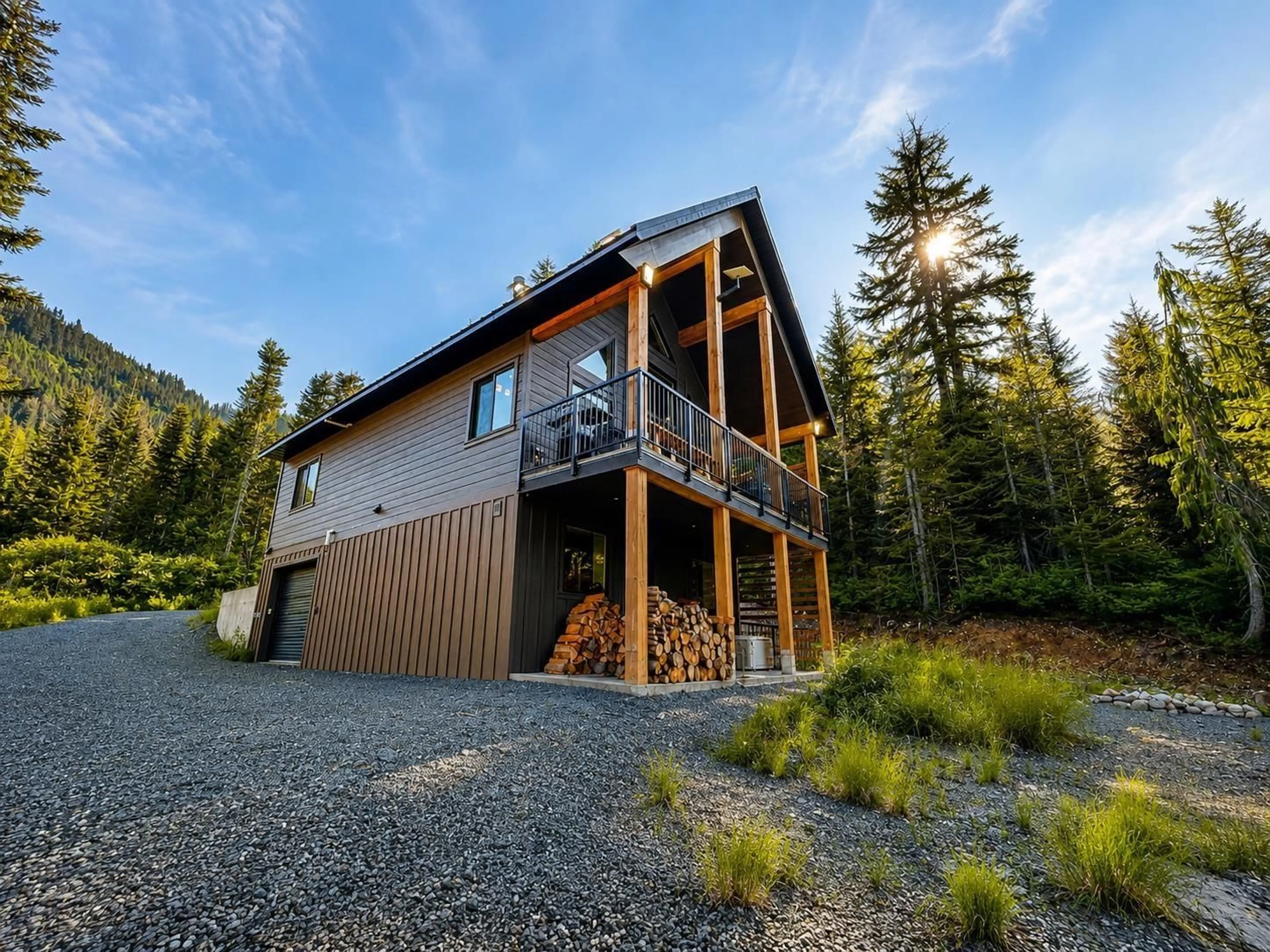 Home with vinyl exterior material, unknown for 20788 EDELWEISS DRIVE, Agassiz British Columbia V0M1A1