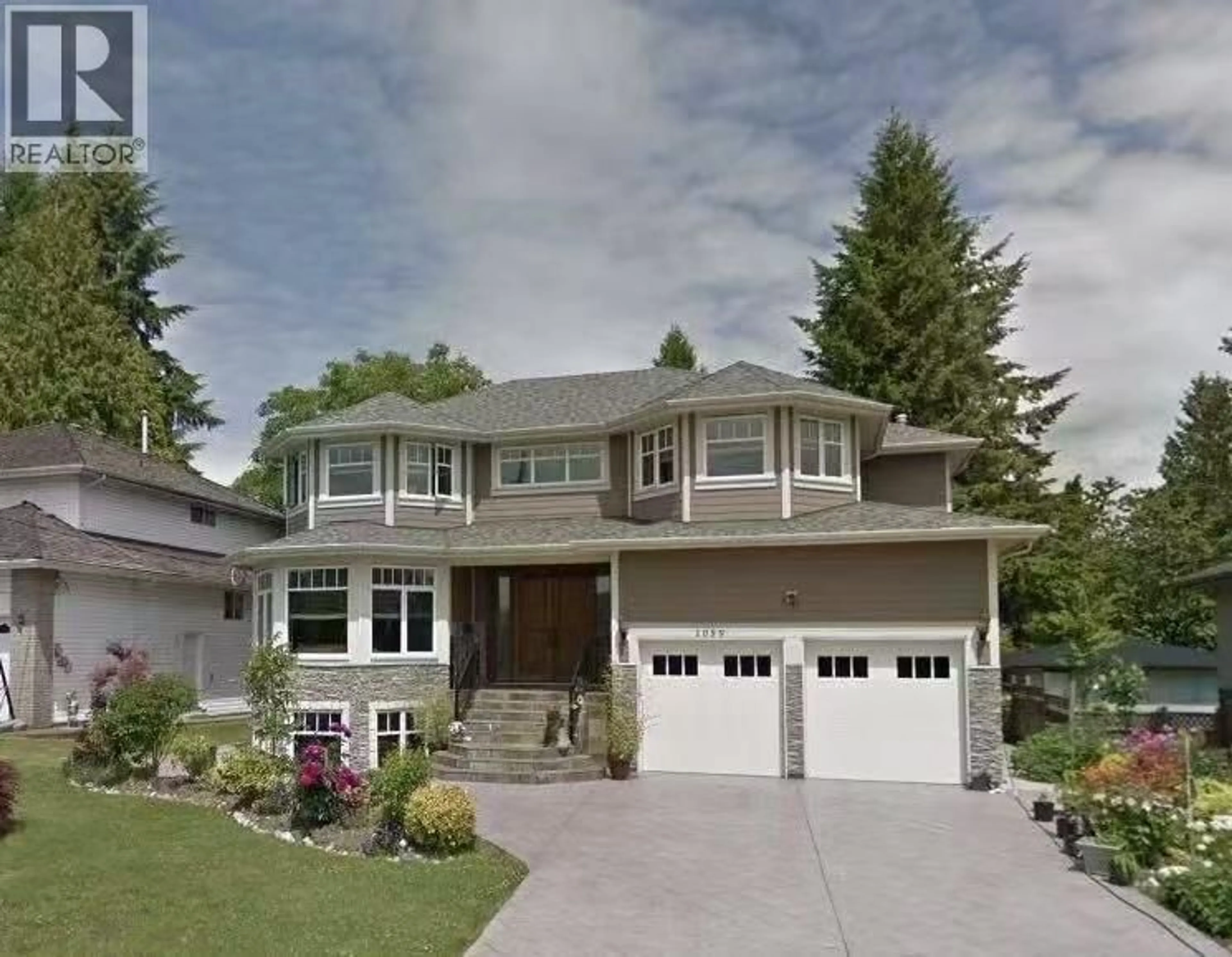 Home with vinyl exterior material, street for 1059 CORNELL AVENUE, Coquitlam British Columbia V3J2Z6