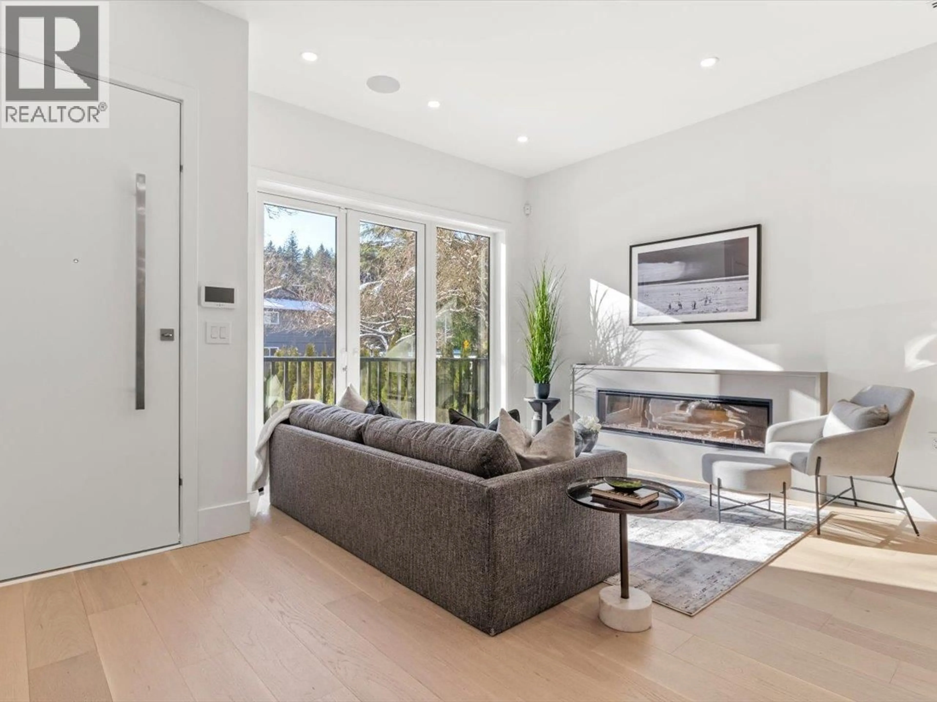 Living room with furniture, unknown for 4687 15TH AVENUE, Vancouver British Columbia V6R3B5