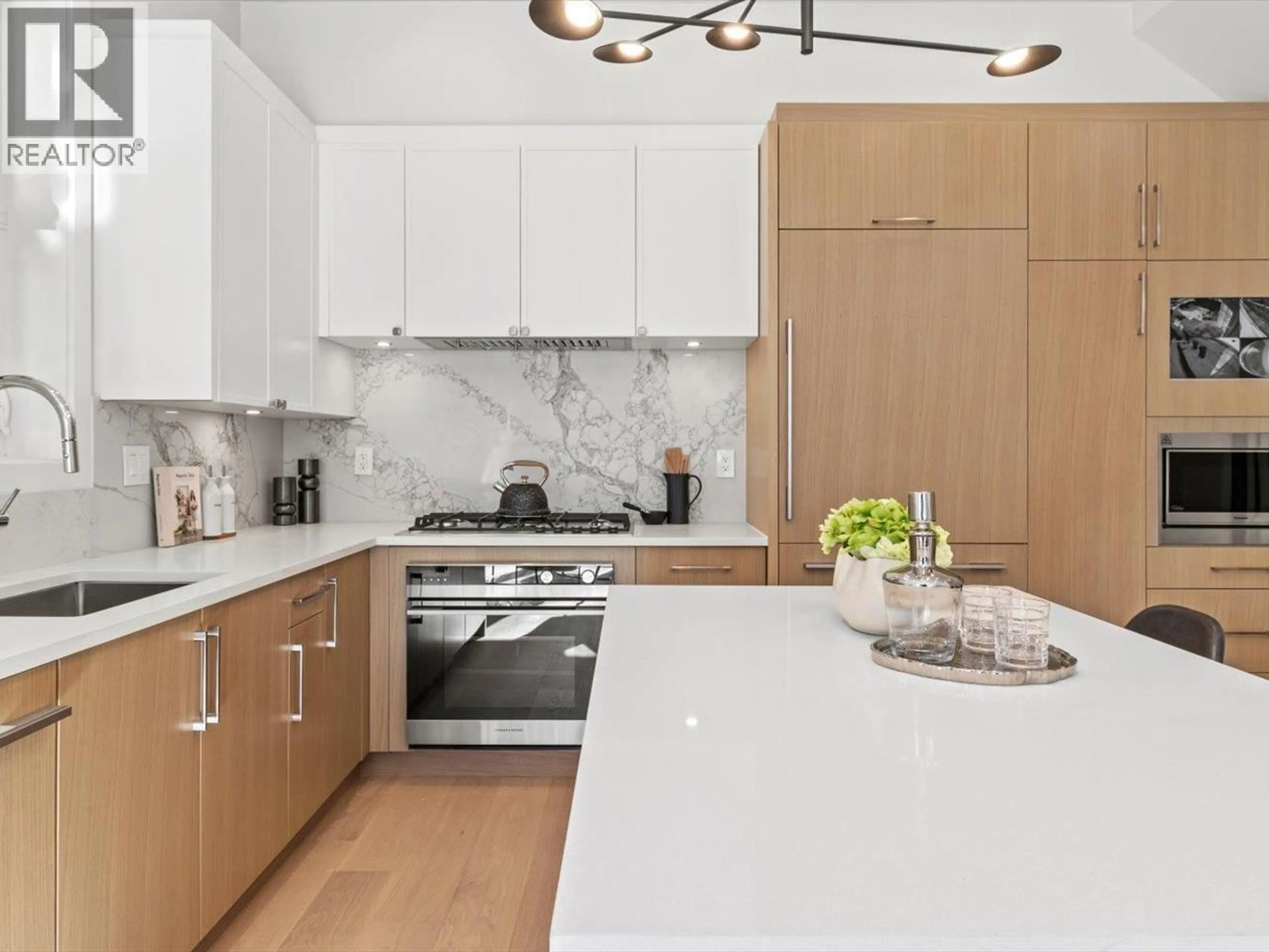 Contemporary kitchen, unknown for 4687 15TH AVENUE, Vancouver British Columbia V6R3B5