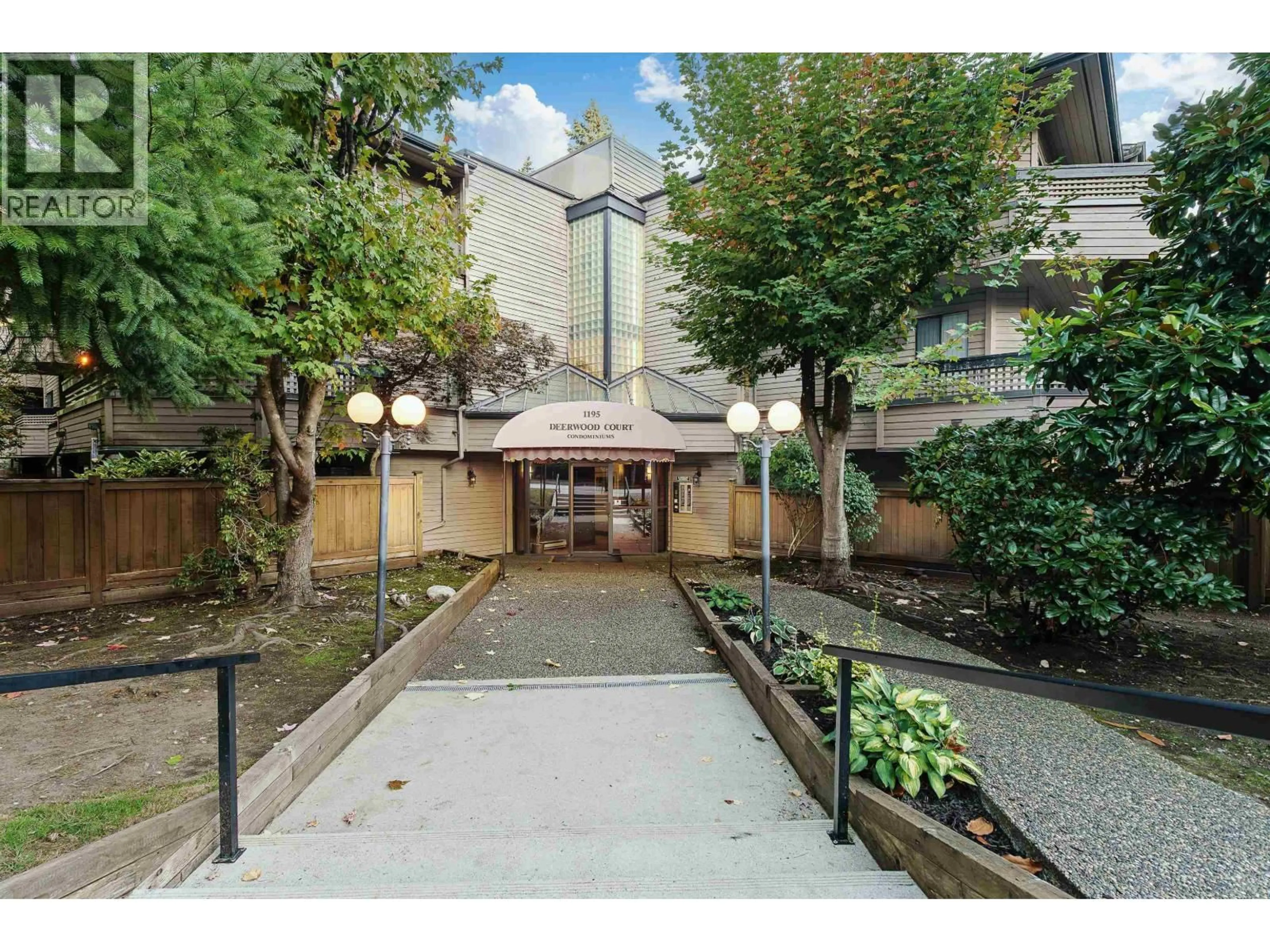 Patio, street for 213 - 1195 PIPELINE ROAD, Coquitlam British Columbia V3B6J5