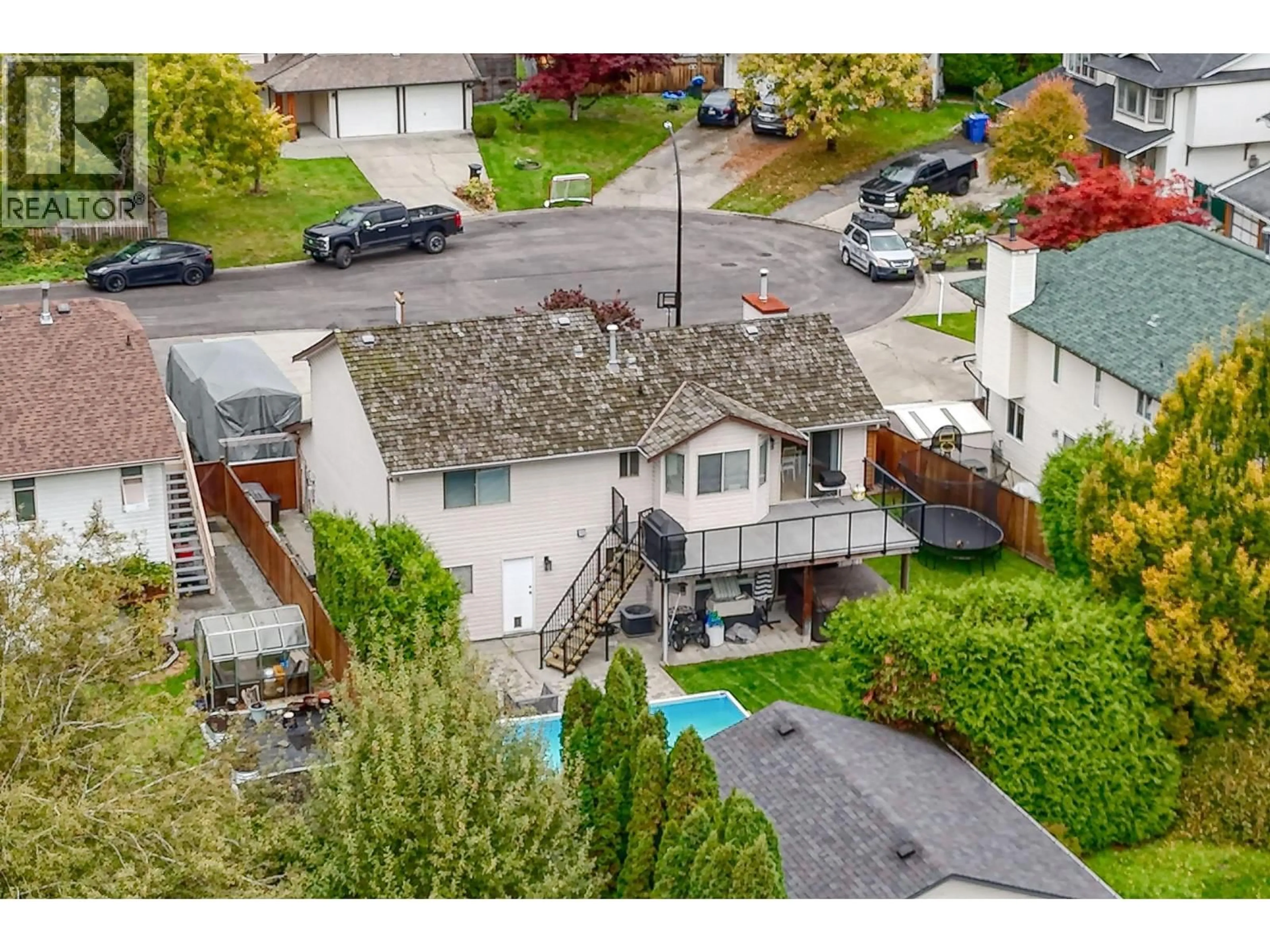 A pic from outside/outdoor area/front of a property/back of a property/a pic from drone, street for 24810 118B AVENUE, Maple Ridge British Columbia V4R1Z2