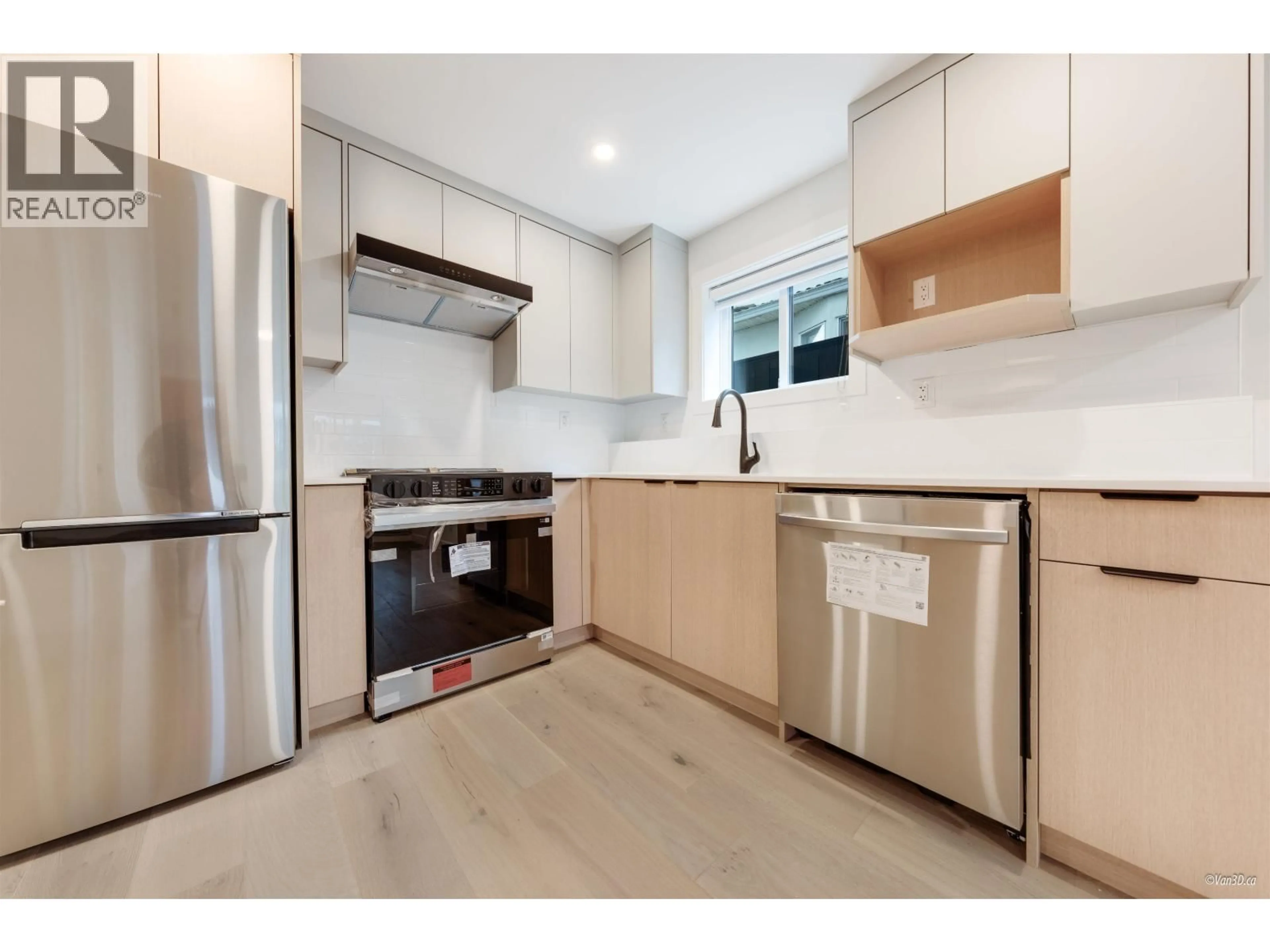 Standard kitchen, unknown for 101 - 5092 SLOCAN STREET, Vancouver British Columbia V5R2A5
