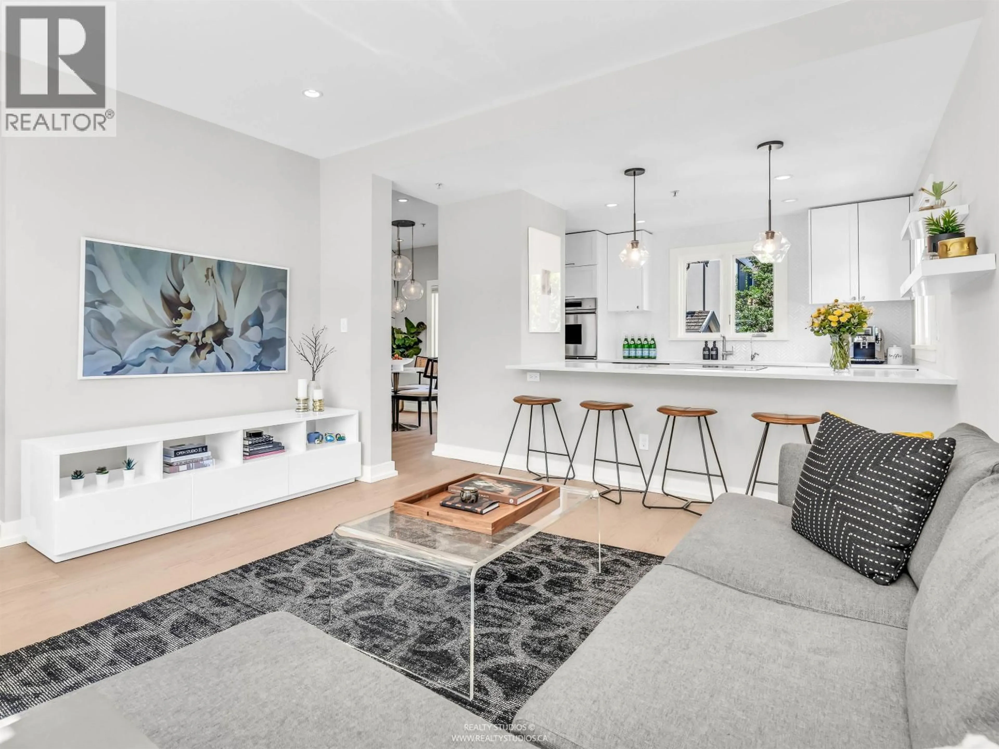 Open concept kitchen, unknown for 91 27TH AVENUE, Vancouver British Columbia V5V2K2