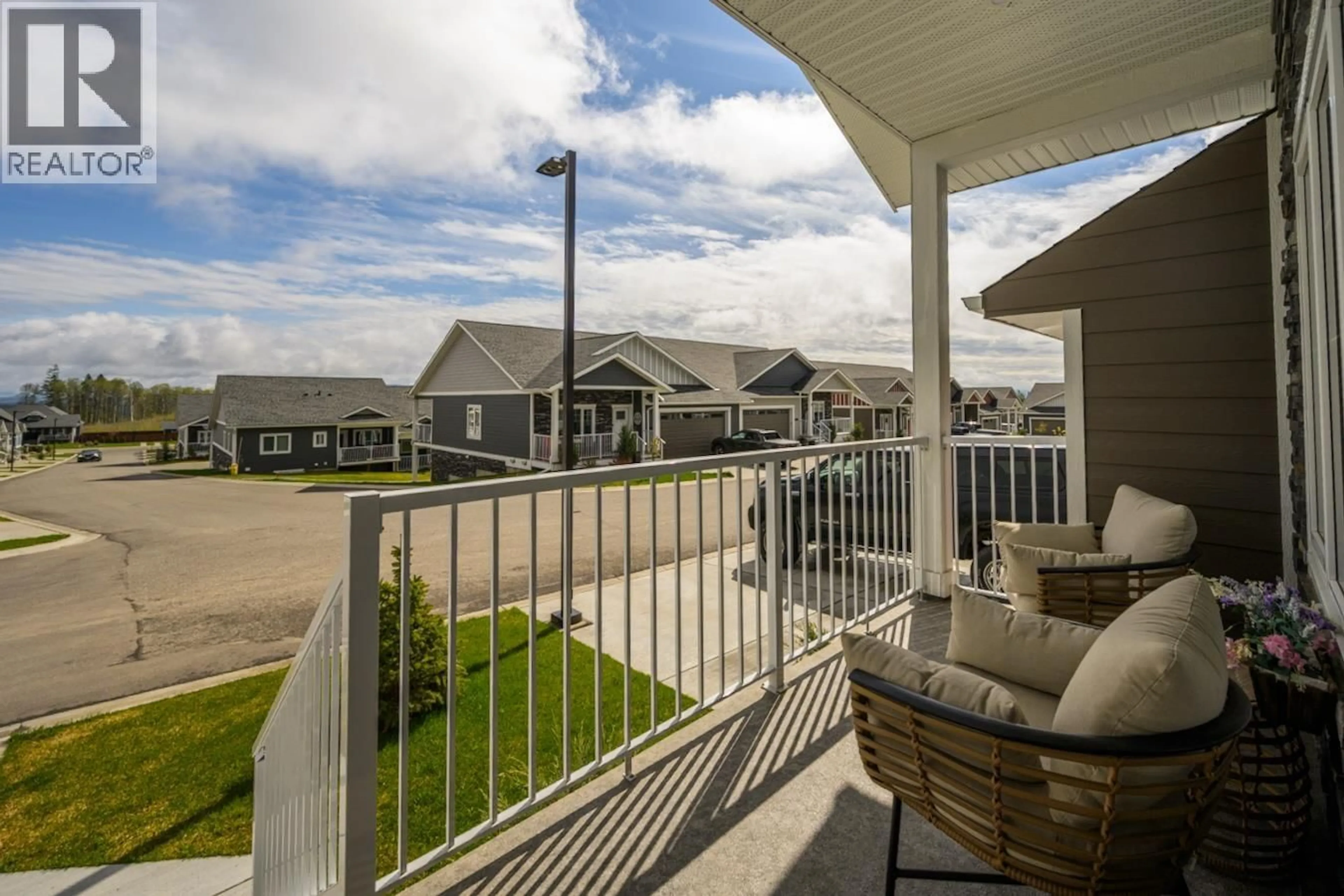 Patio, unknown for 402 - 2425 ROWE STREET, Prince George British Columbia V2N0J3