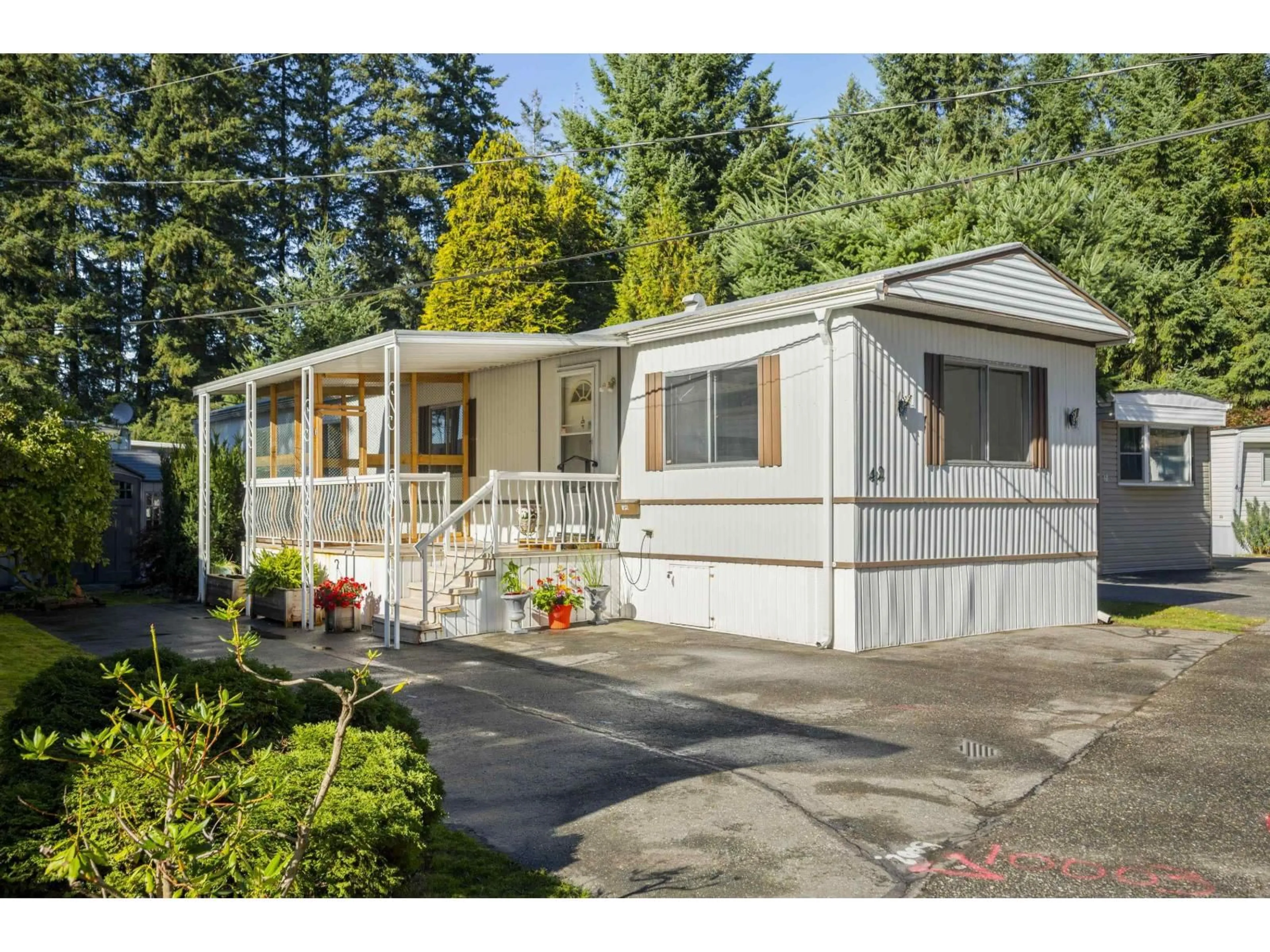 Home with vinyl exterior material, street for 42 - 9080 198, Langley British Columbia V1M3A8