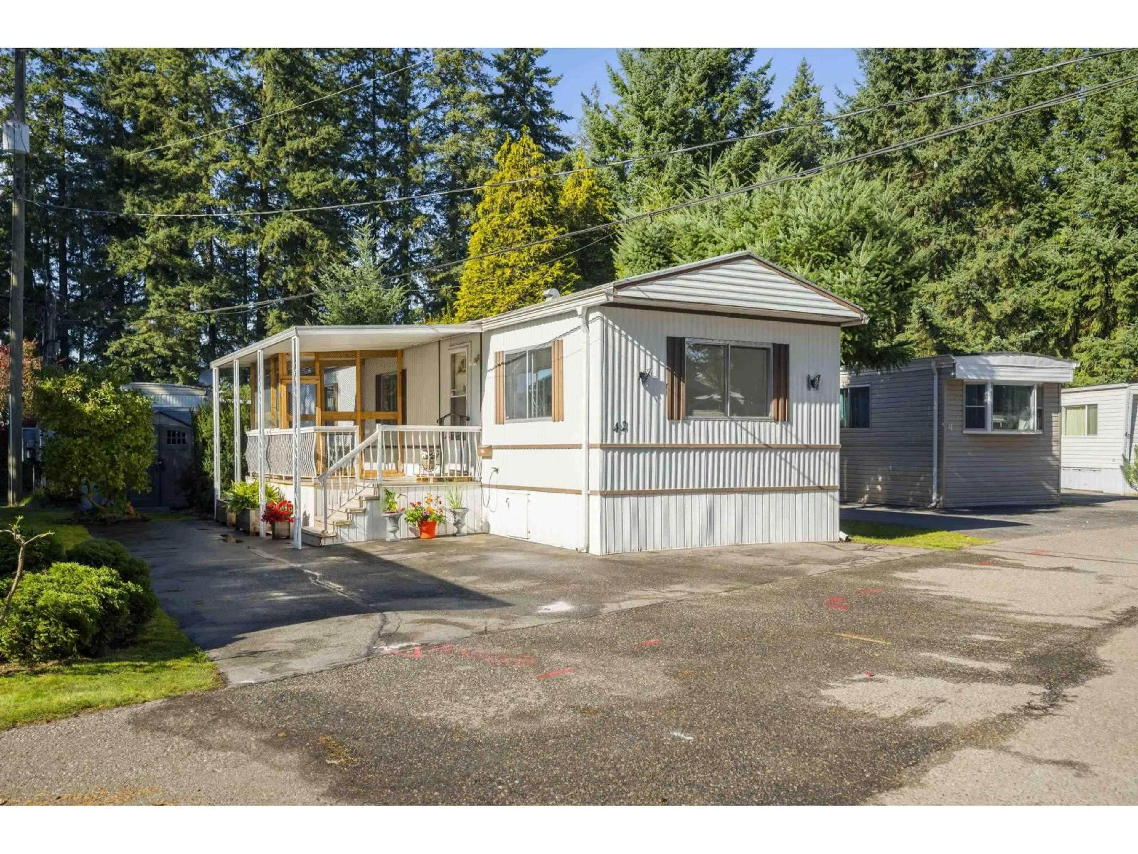 Home with vinyl exterior material, street for 42 - 9080 198, Langley British Columbia V1M3A8