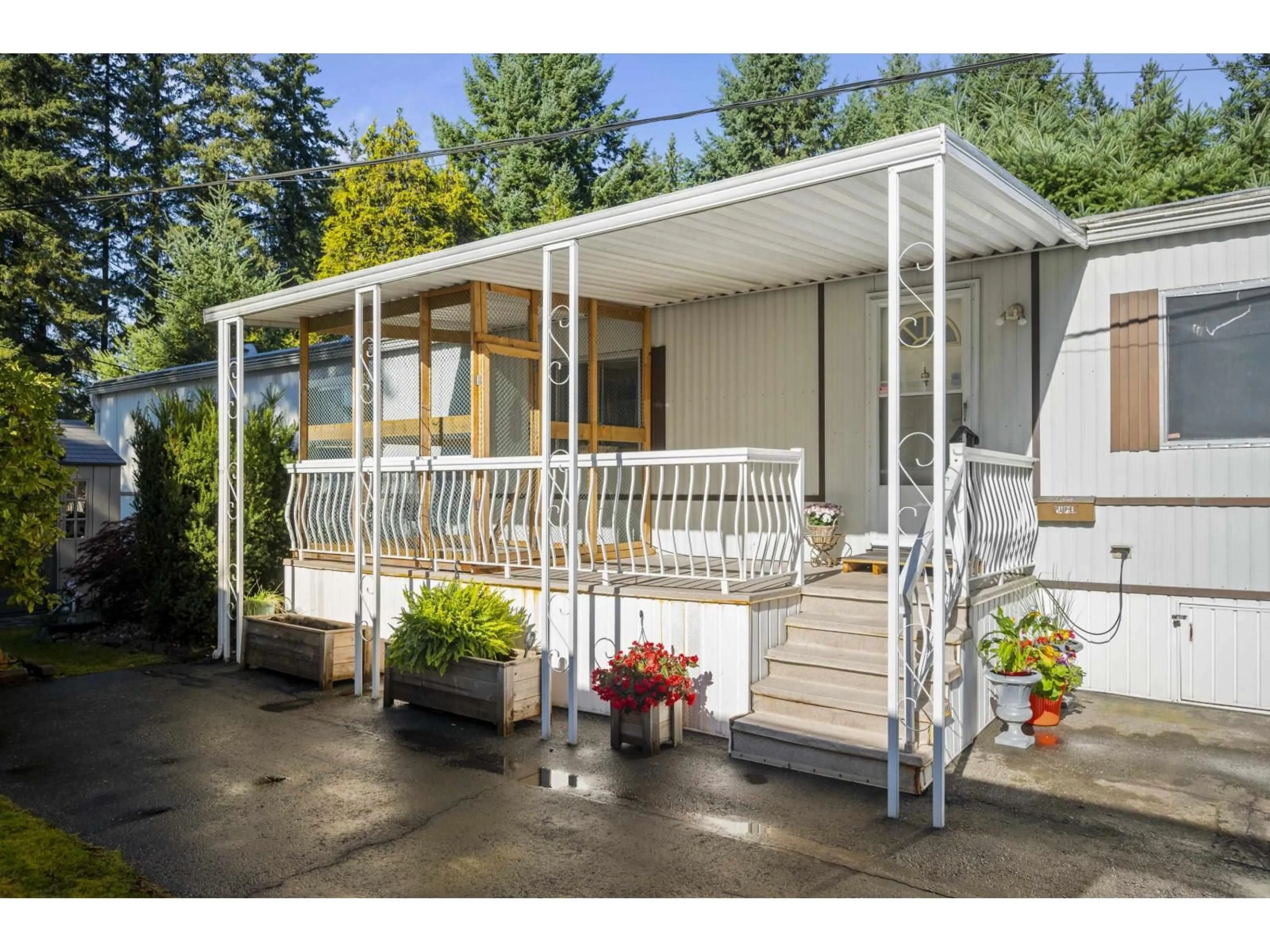 Home with vinyl exterior material, street for 42 - 9080 198, Langley British Columbia V1M3A8