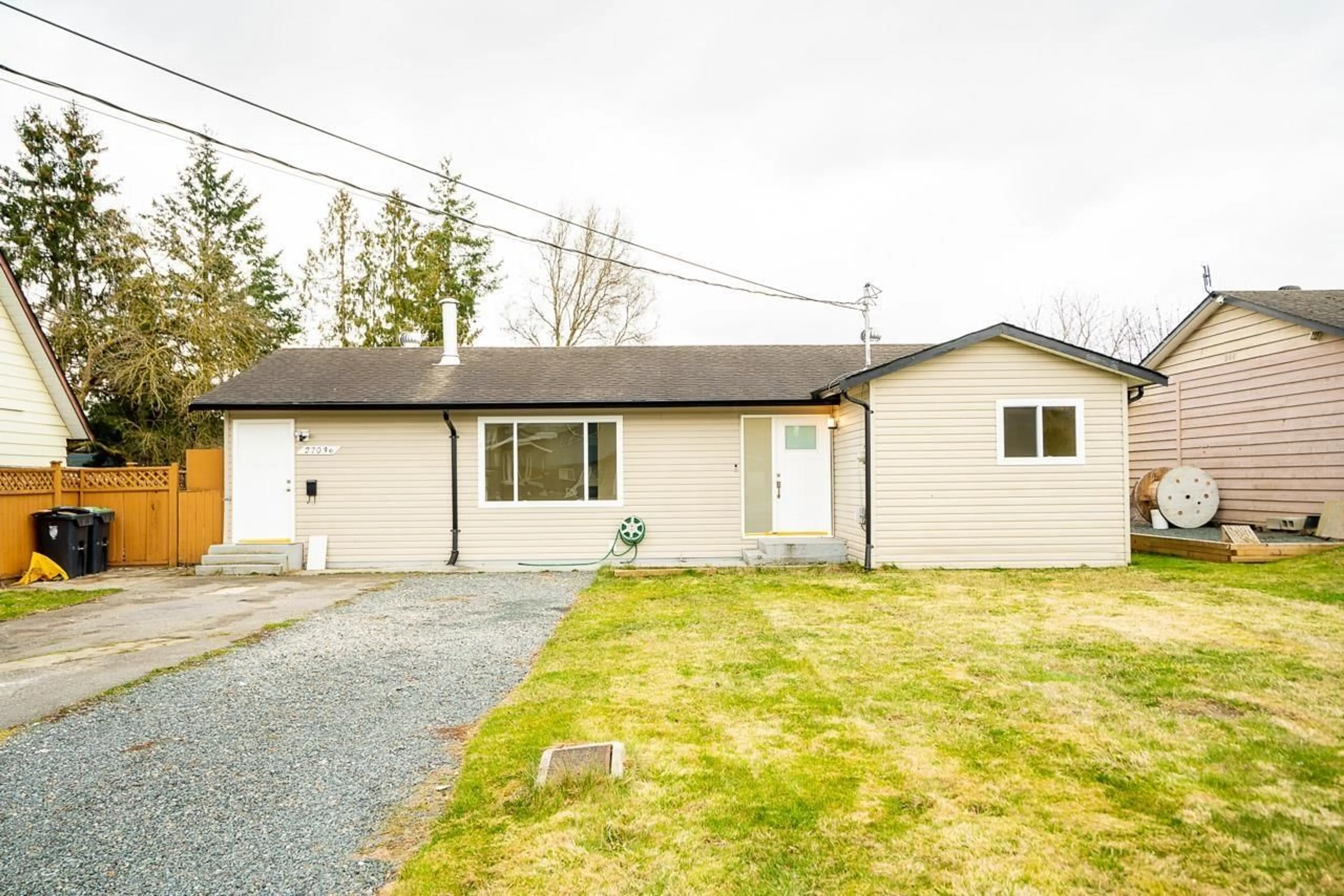 Unknown for 27036 28, Langley British Columbia V4W3A3