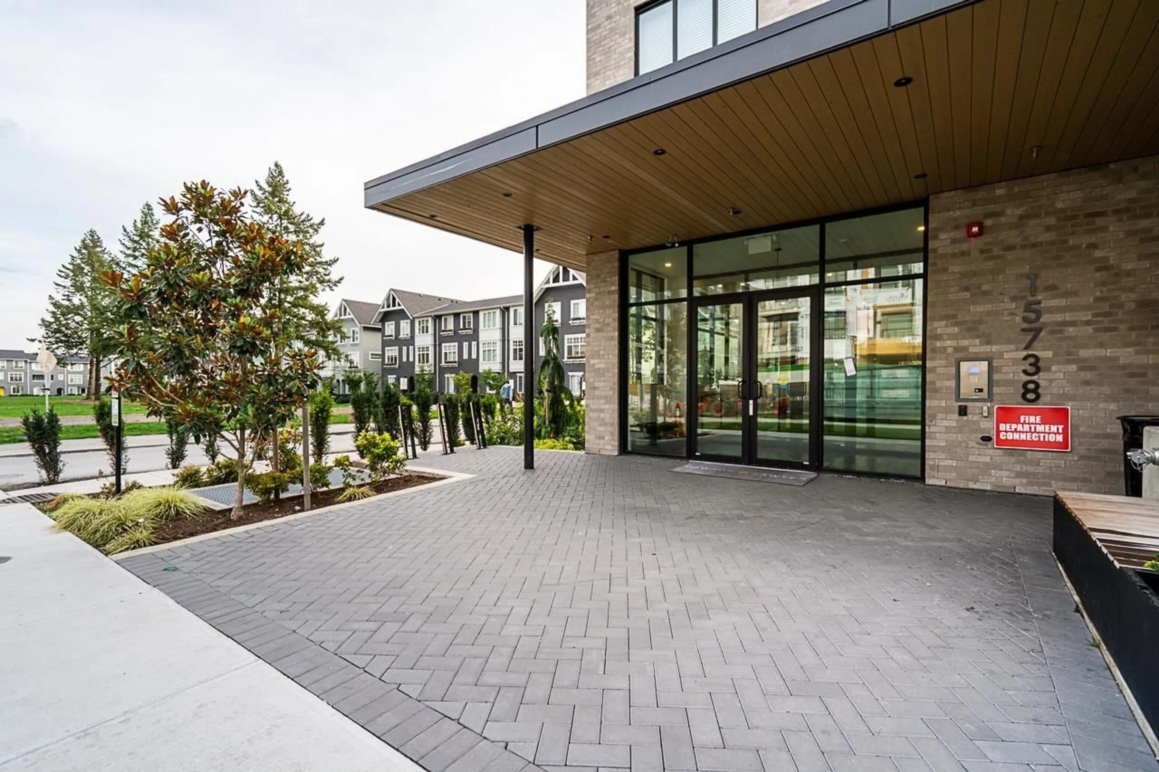 Patio, unknown for 419 - 15738 85, Surrey British Columbia V4N6Y1