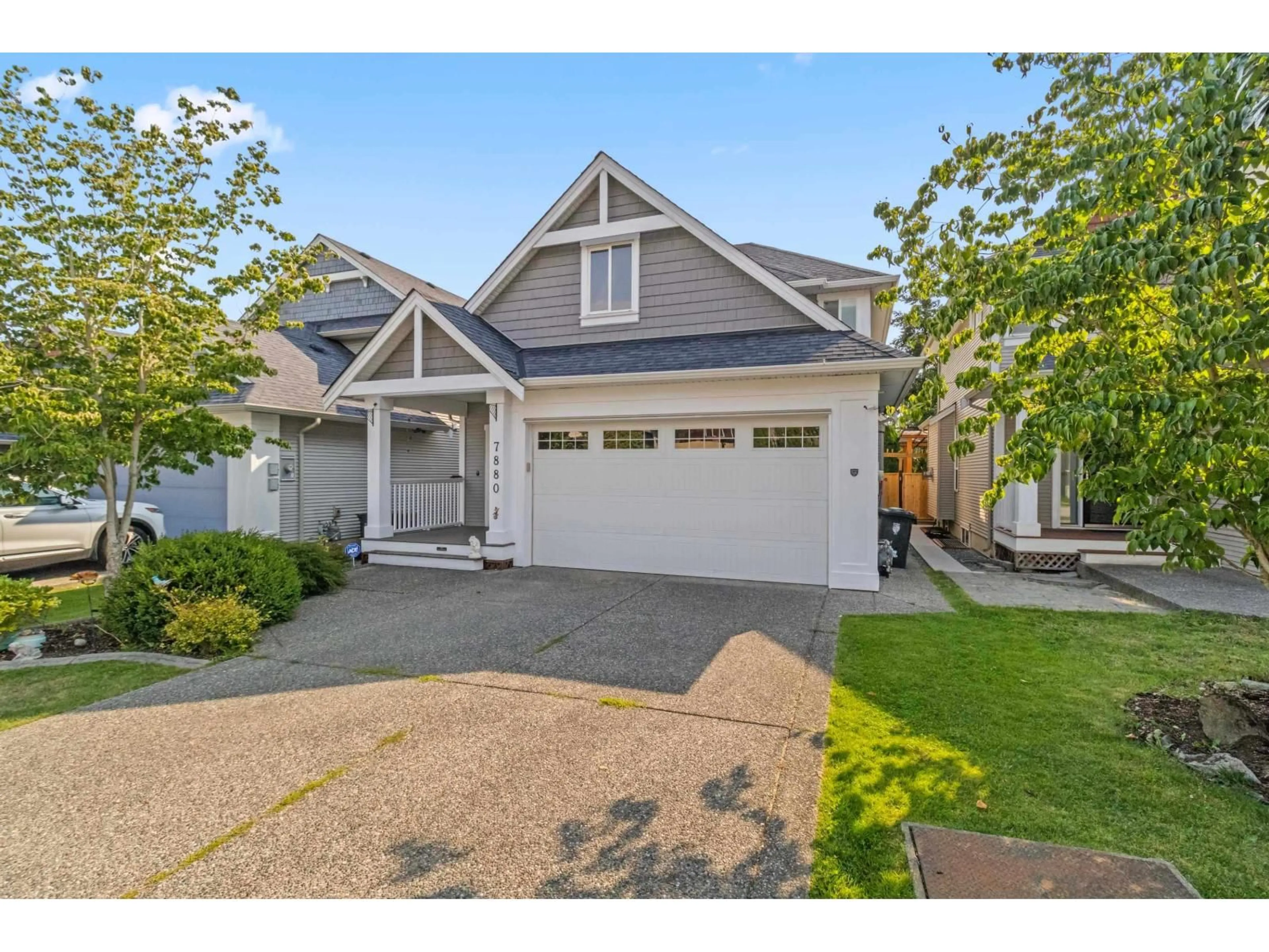 Home with vinyl exterior material, street for 7880 211B, Langley British Columbia V2Y0H5